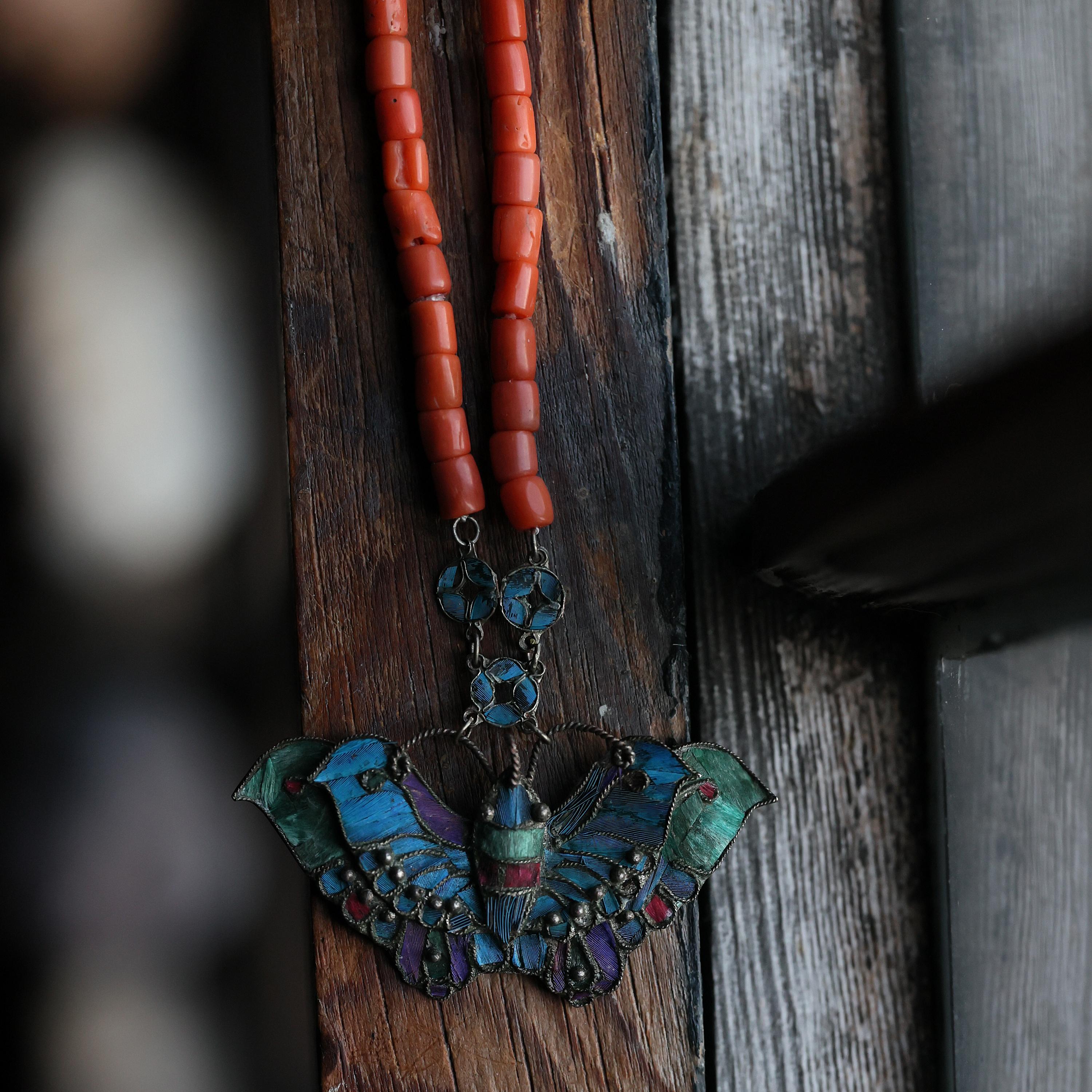 Women's or Men's Art Nouveau Coral and Kingfisher Necklace