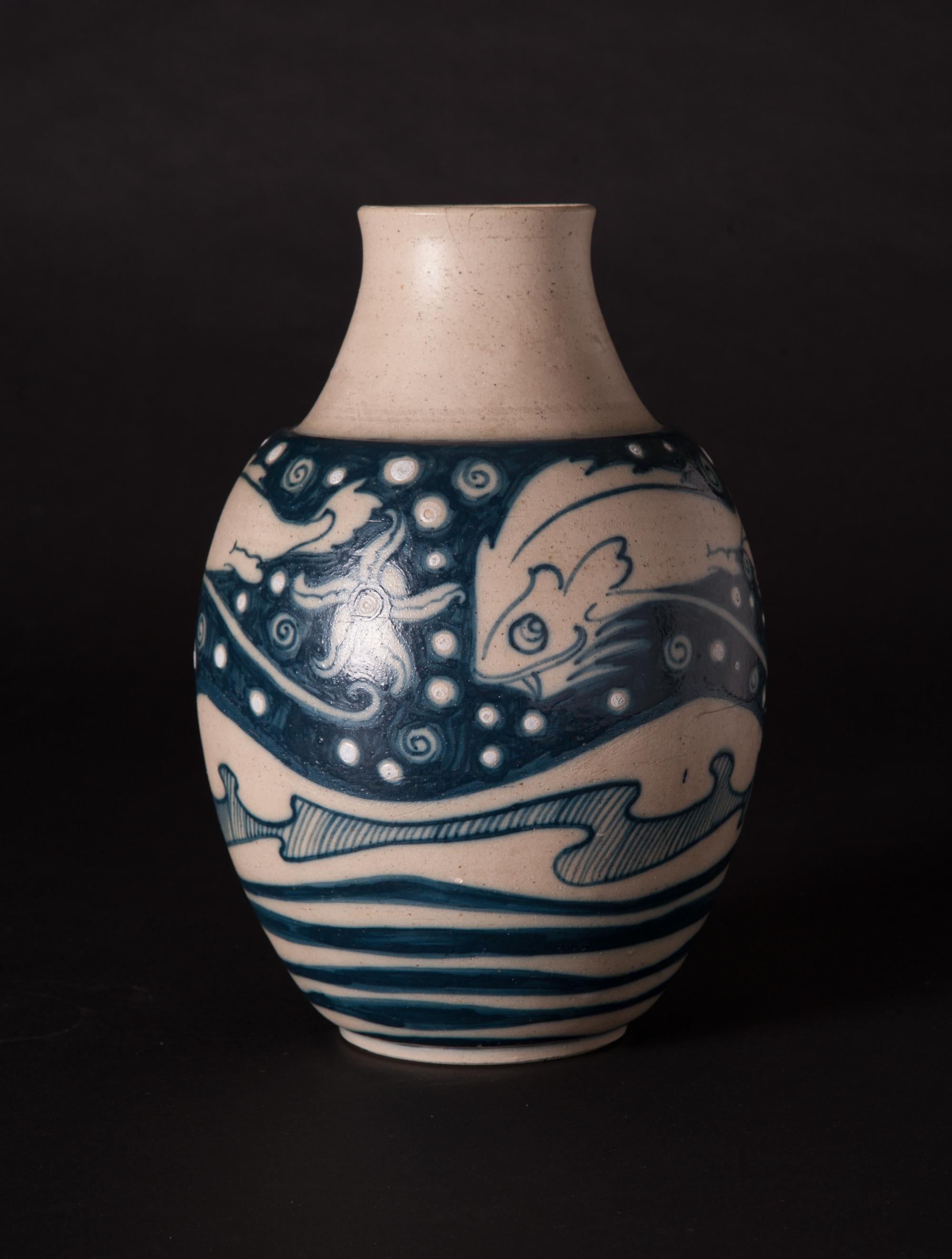 Vase mit kosmischem Wels von Galileo Chini.