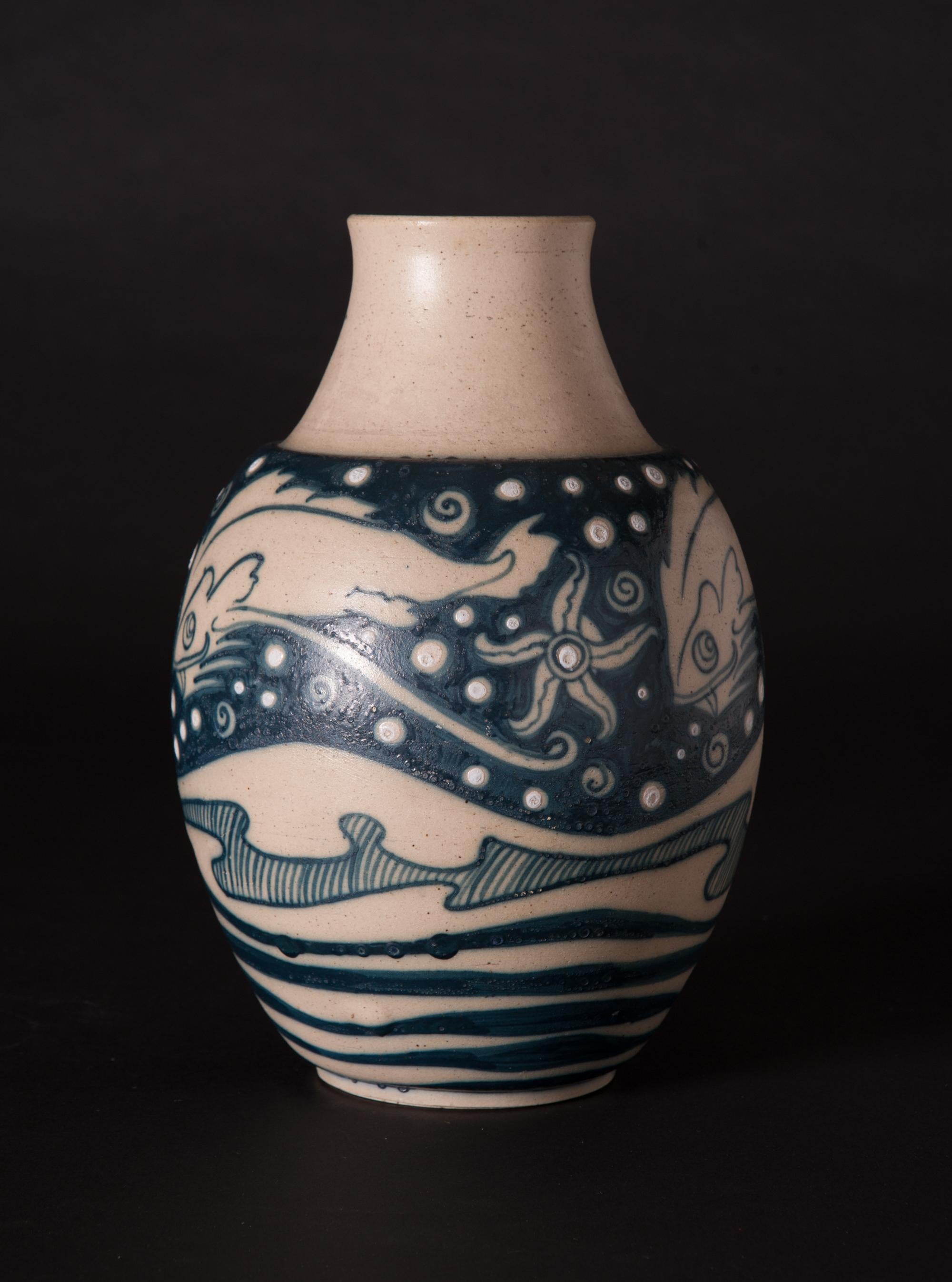 Jugendstil-Vase mit kosmischem Katzenfischmotiv von Galileo Chini (Französisch) im Angebot
