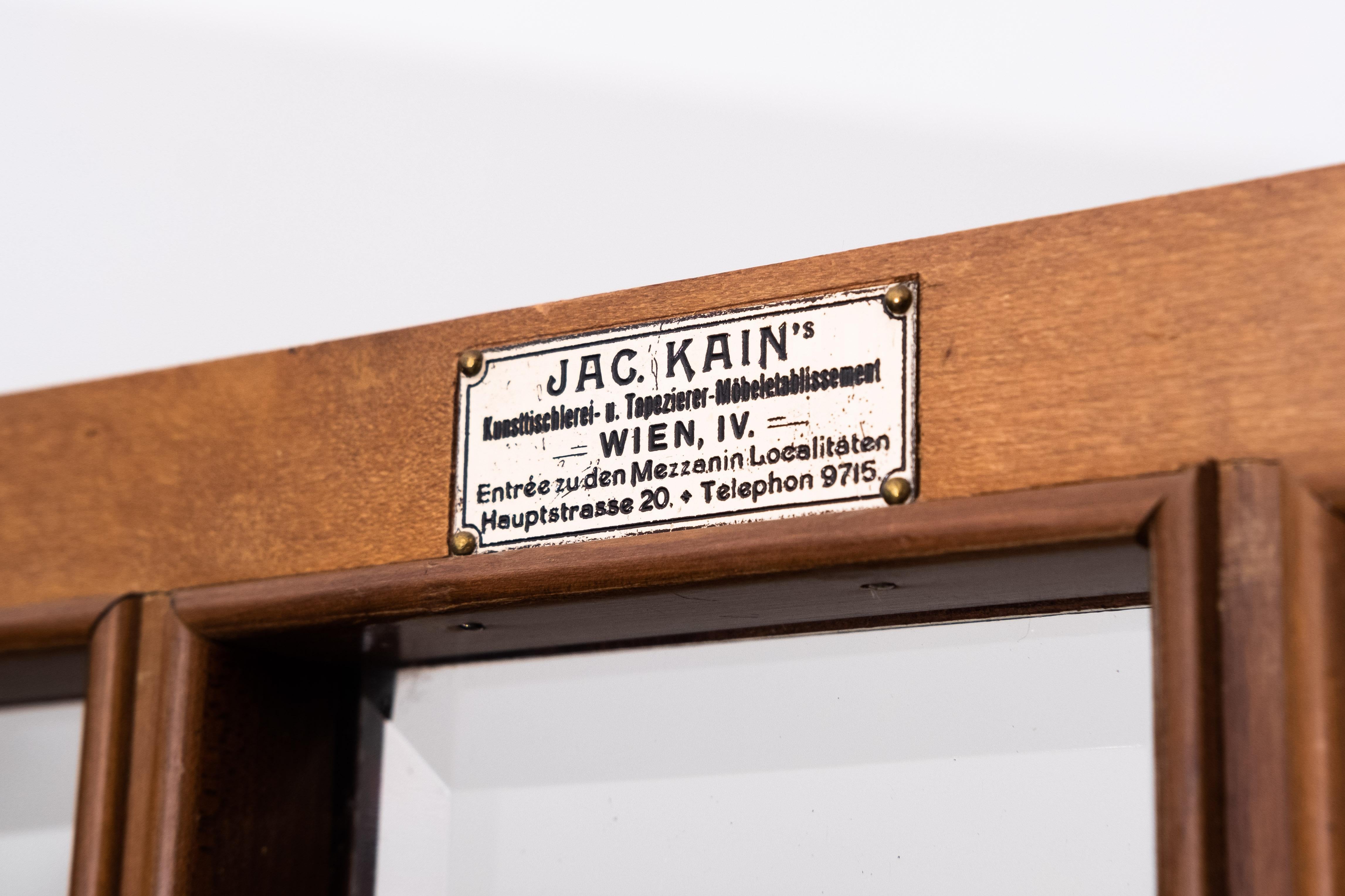 Jugendstil-Anrichte im Stil von Otto Wytrlik, von Jac. Kain (Wien, 1905) 4