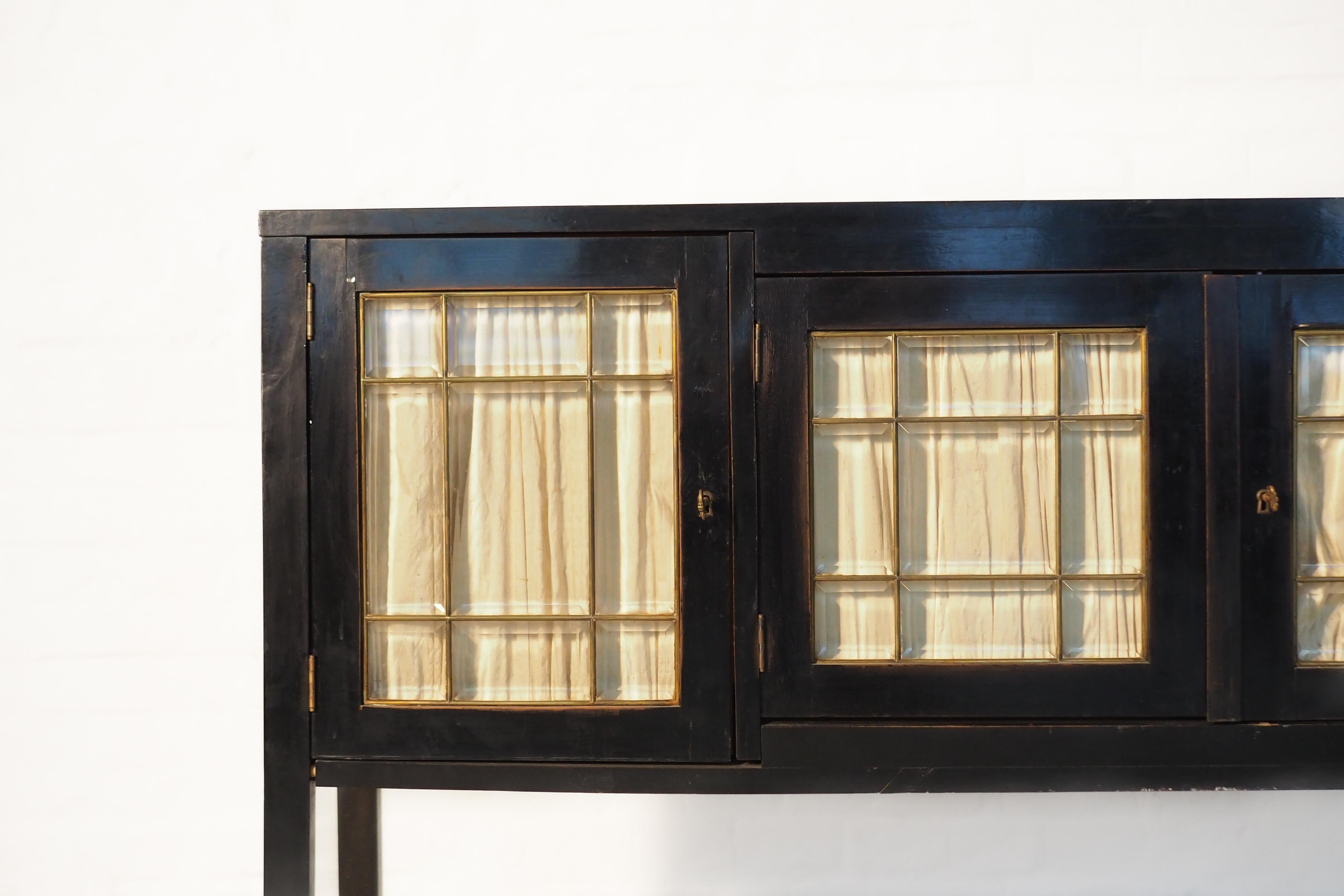 Credenza Art Nouveau con dettagli in ottone In condizioni buone in vendita a Wien, AT