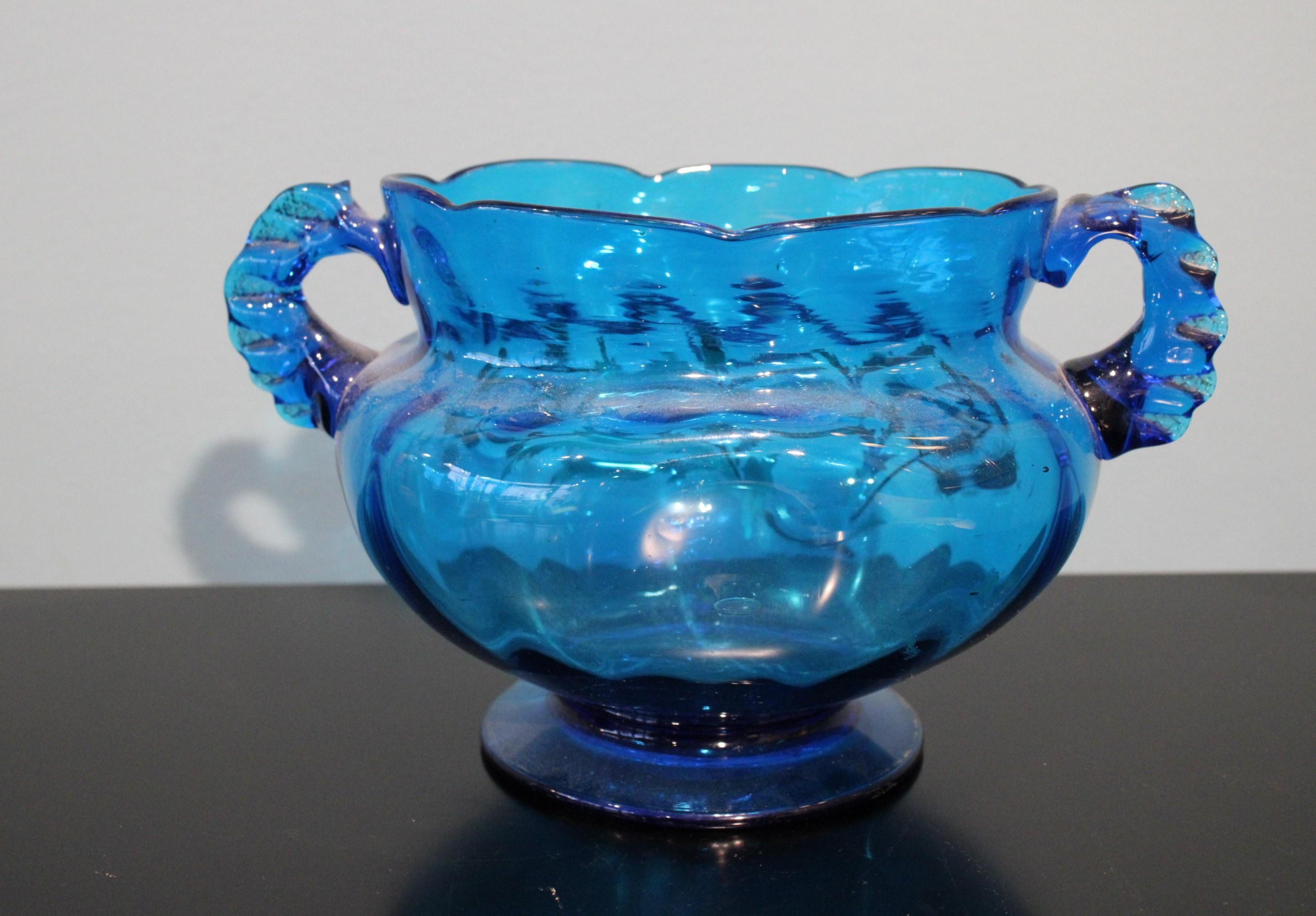 20th Century Art Nouveau Cup in Blue Glass For Sale