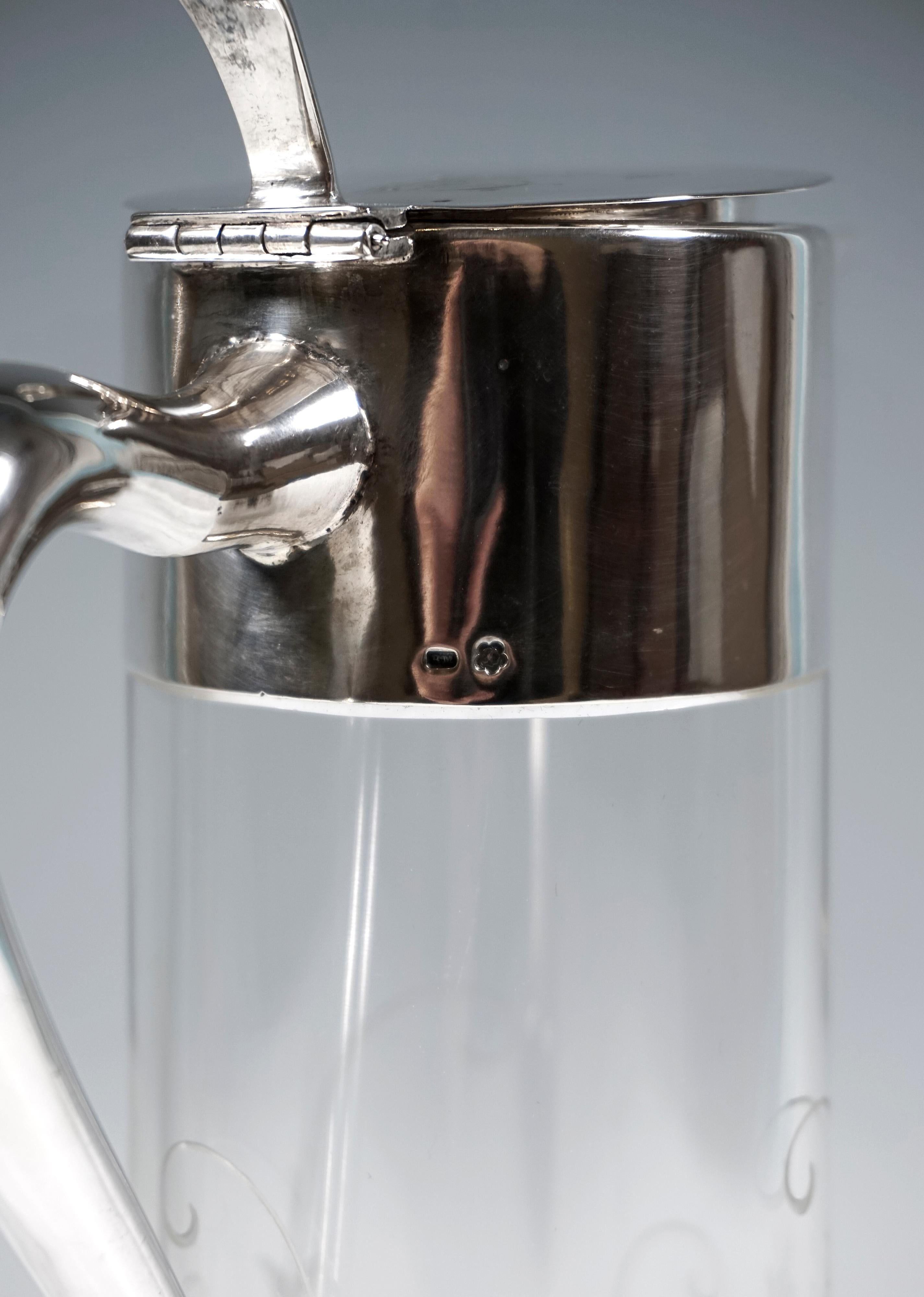 Jarra de vidrio tallado Art Nouveau con montura de plata, por Robert Macher, Viena 1900 principios del siglo XX en venta