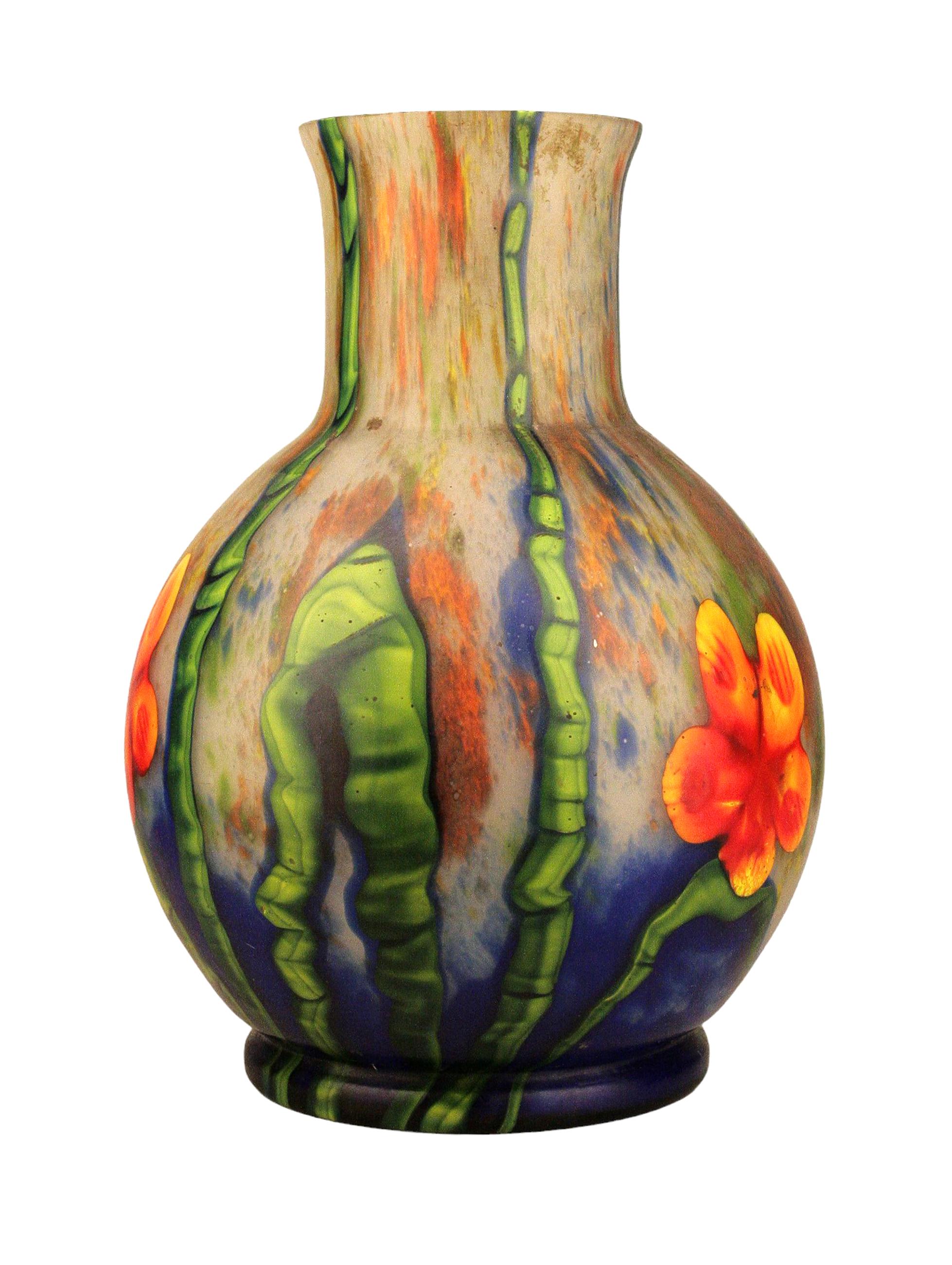 Tchèque Vase à fleurs en grande marqueterie de Bohème Art Nouveau tchèque par Kralik Glassworks en vente