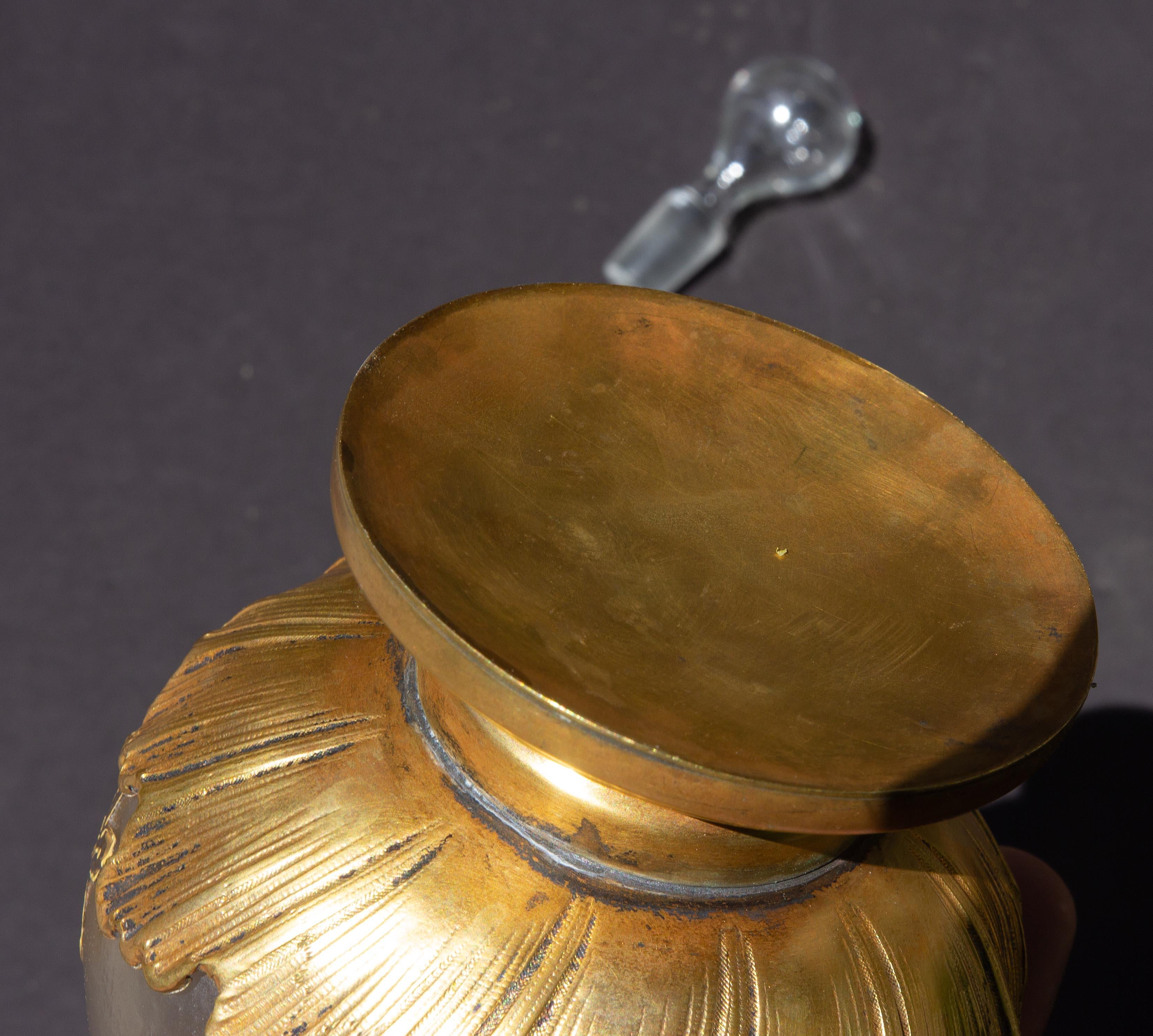 Bottiglia Art Nouveau Daum Nancy Acid Cut con montatura in bronzo Circa 1900 In condizioni buone in vendita a Rochester, NY