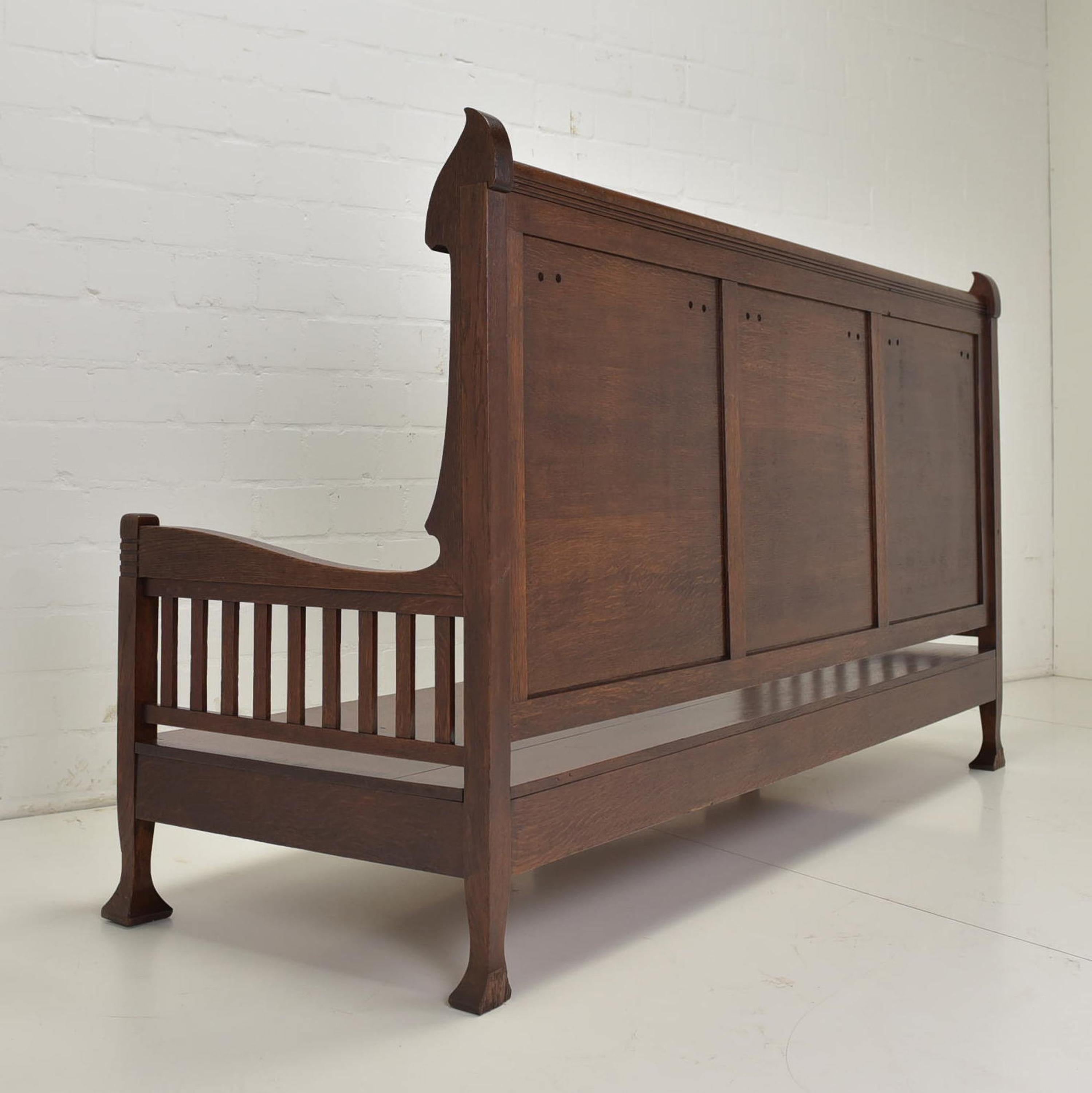 Art Nouveau Daybed in Solid Oak / Lounger Sofa, 1905 For Sale 6