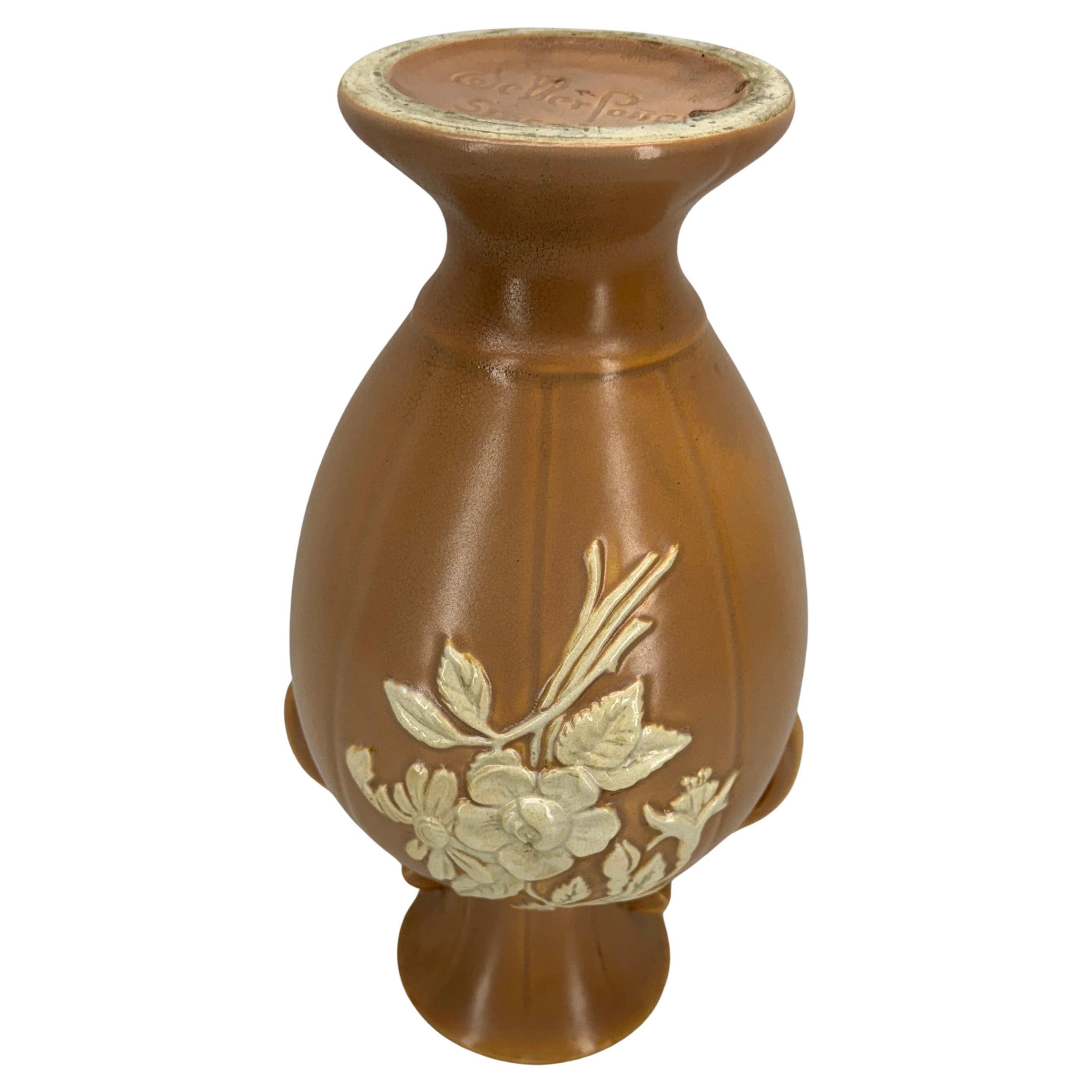 Art Nouveau Déco Vase en Poterie Weller Pottery avec Poignées  Bon état - En vente à Haddonfield, NJ
