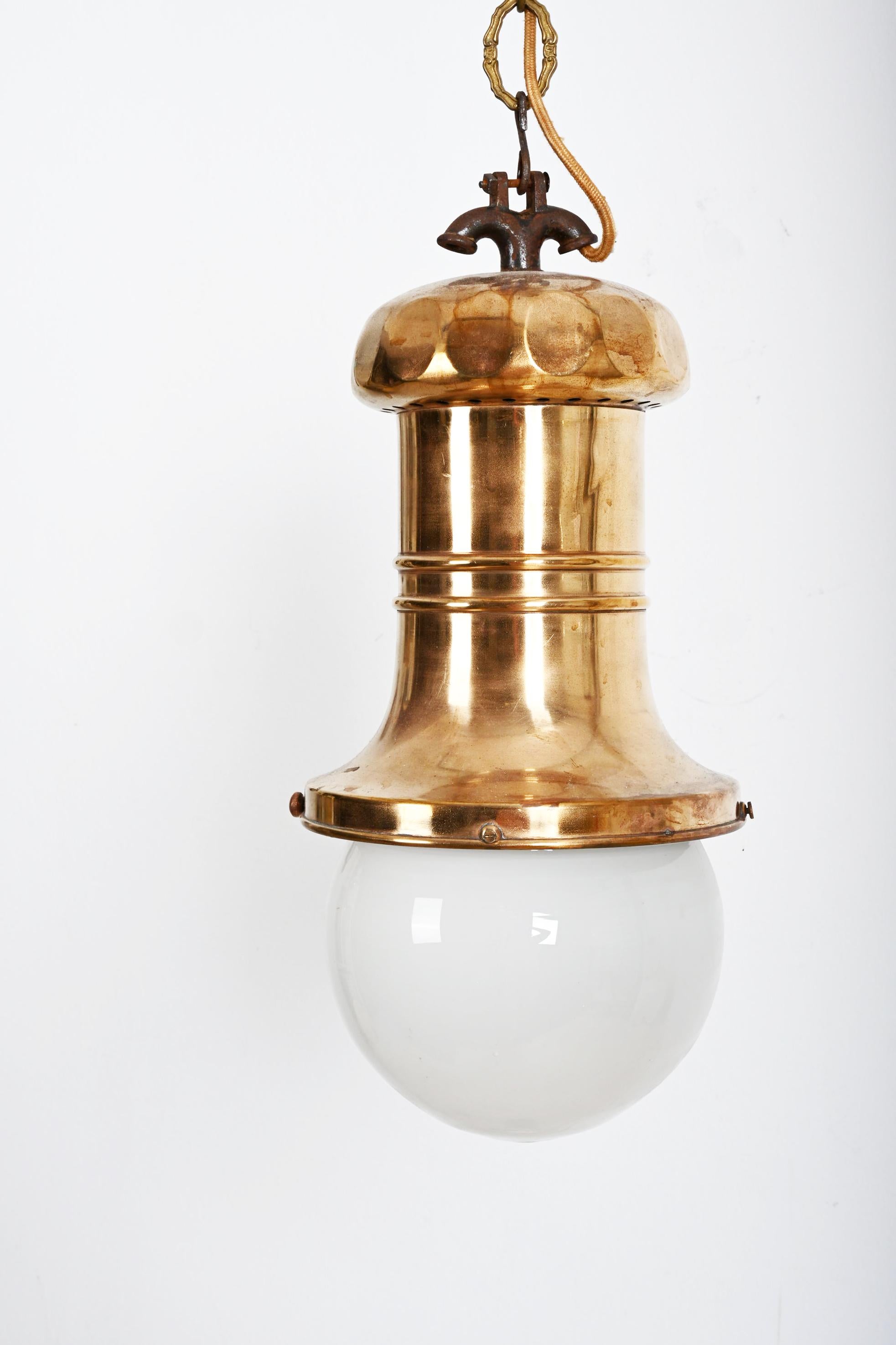 Lampada in stile Art Nouveau per grandi magazzini o fabbriche in vendita 7