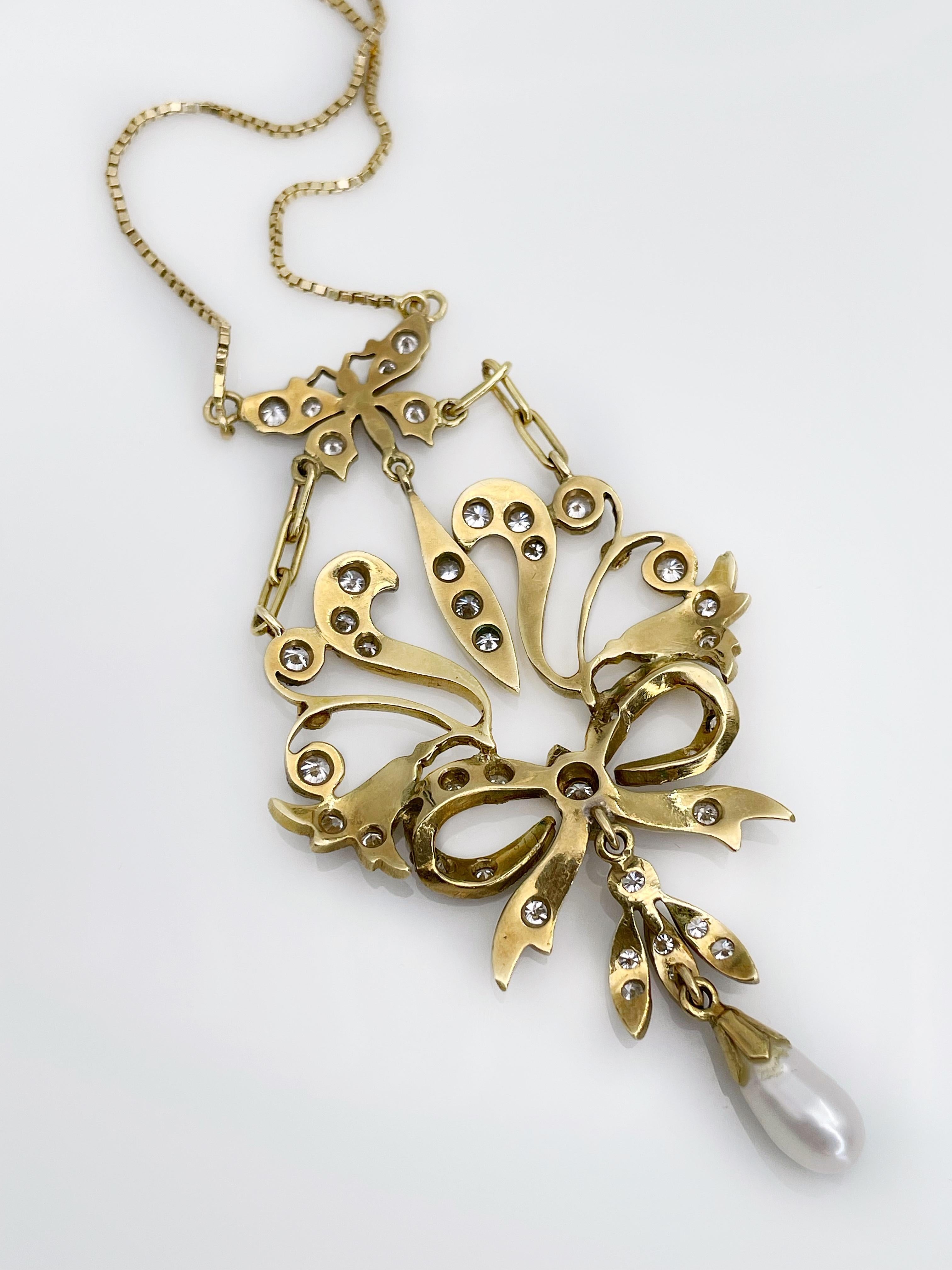 Brilliant Cut Art Nouveau Design 18K Yellow Gold 1, 50ct Diamond Pearl Floral Lavalier Necklace