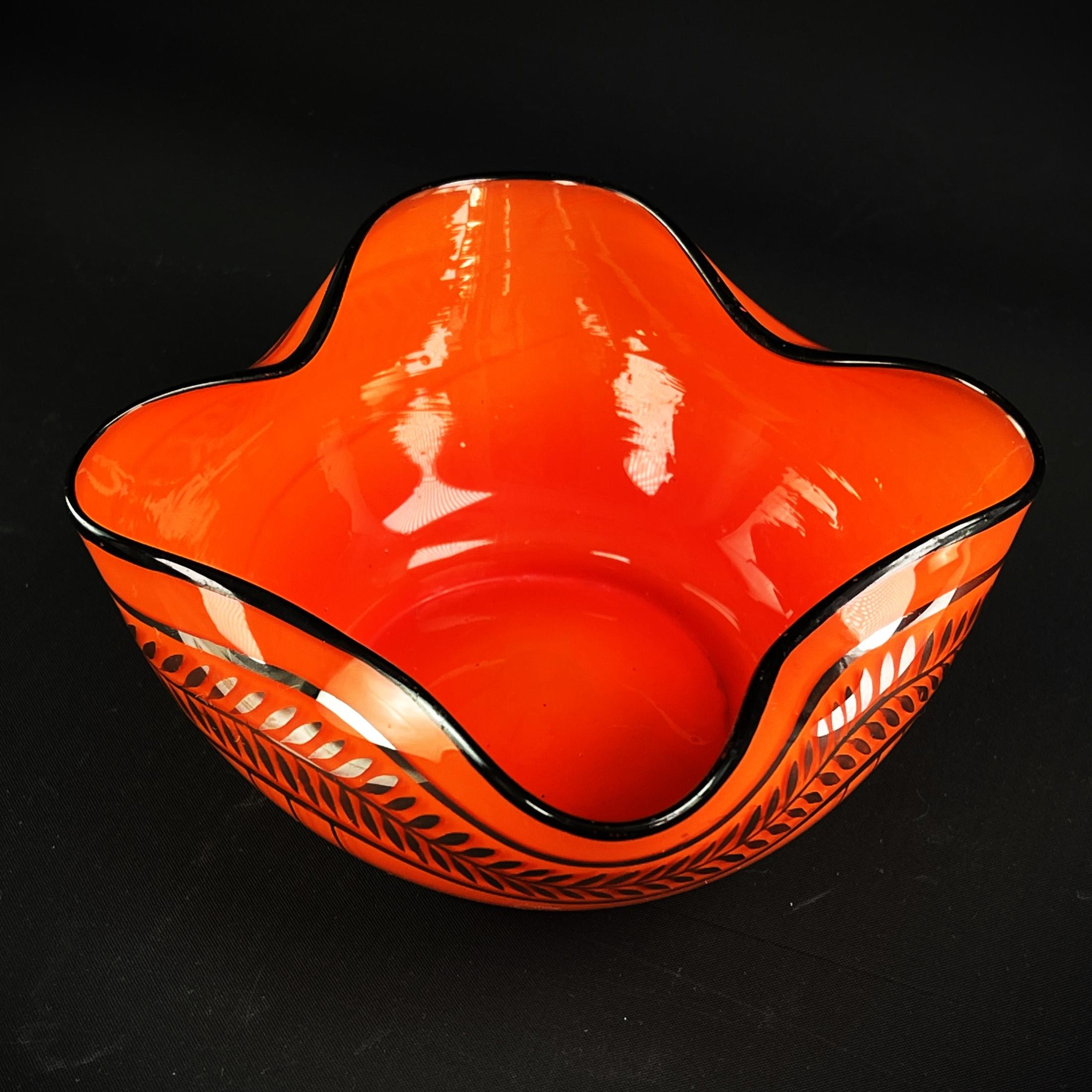Français Bol en verre Art Nouveau Michael Powolny pour Loetz Witwe vers les années 1910 en vente