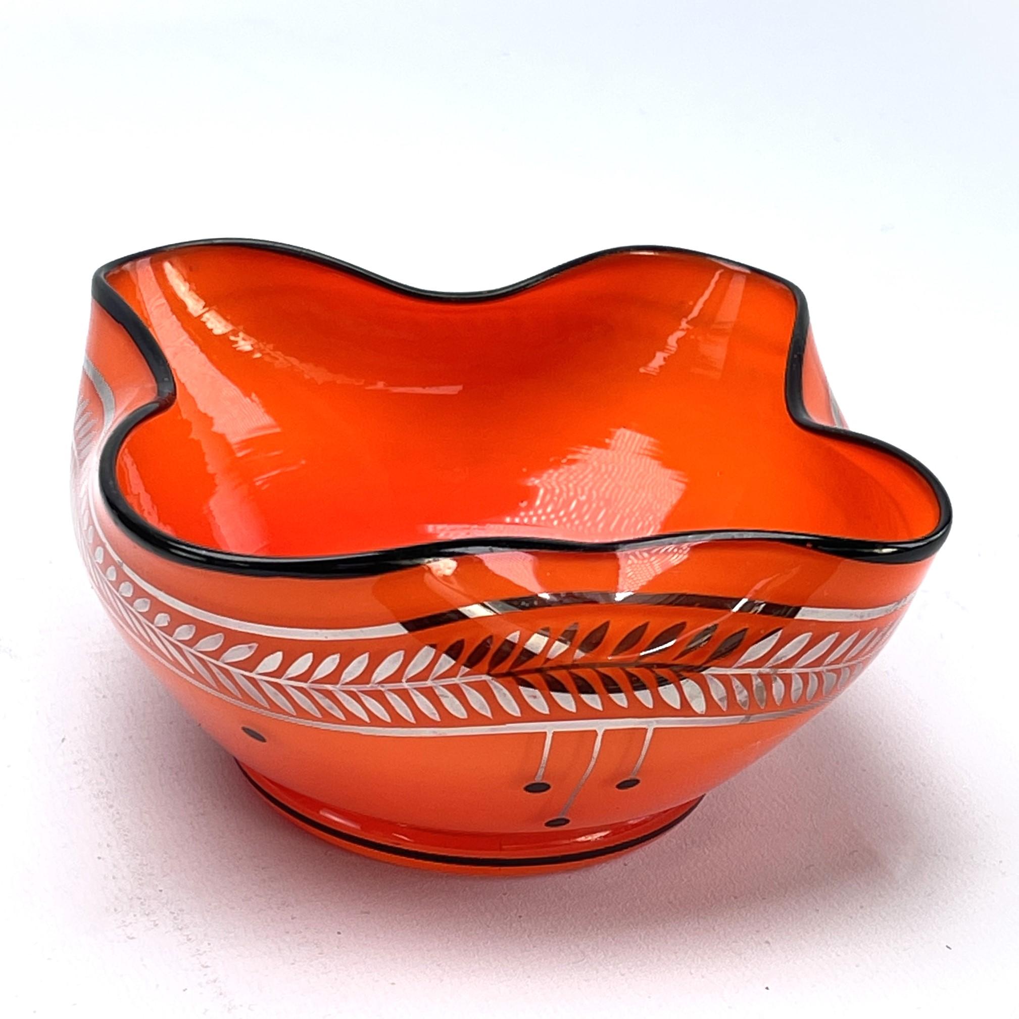 Début du 20ème siècle Bol en verre Art Nouveau Michael Powolny pour Loetz Witwe vers les années 1910 en vente