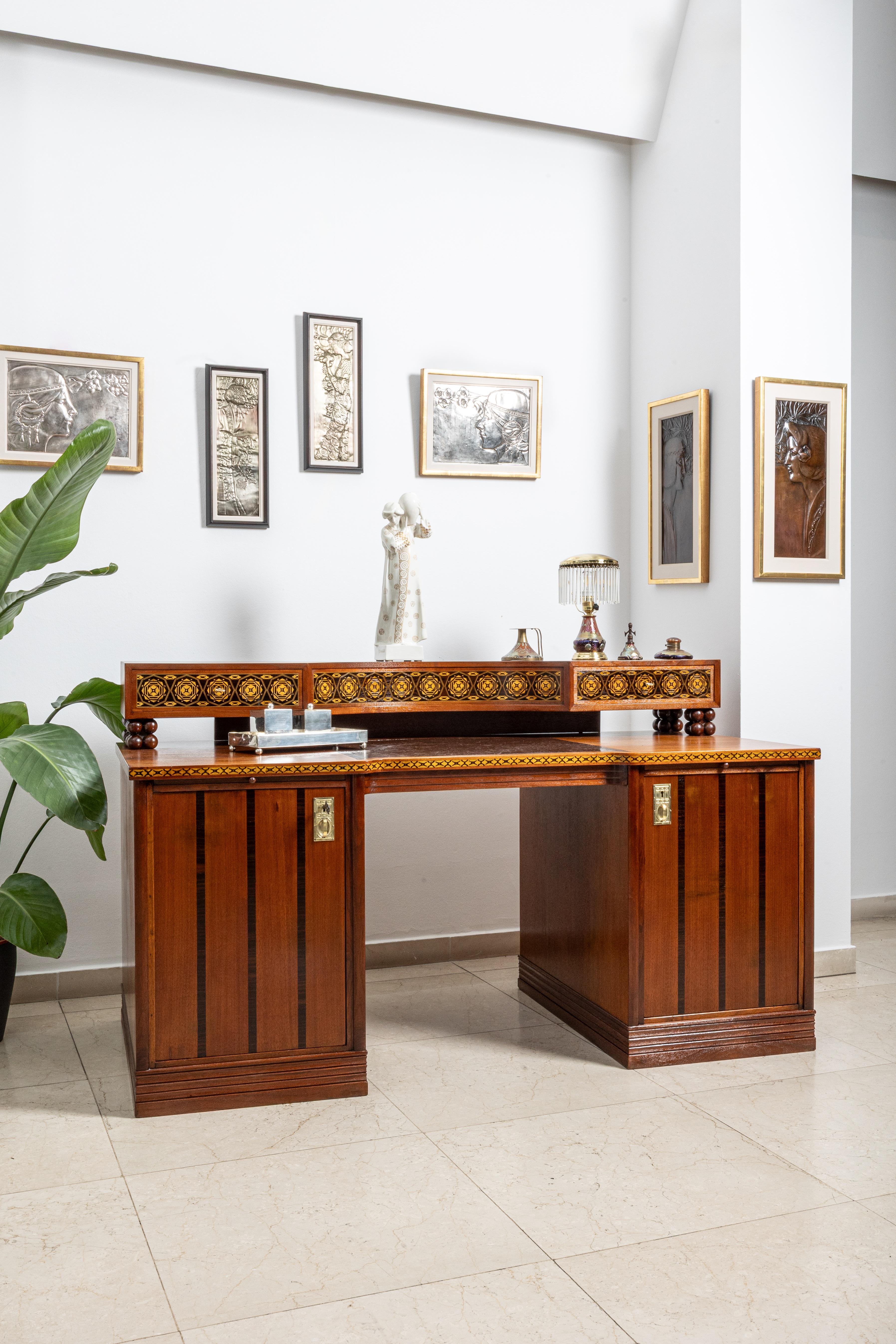 Art Nouveau desk by Matthias Feller manufactured by M. Ballin München ca. 1912 For Sale 5