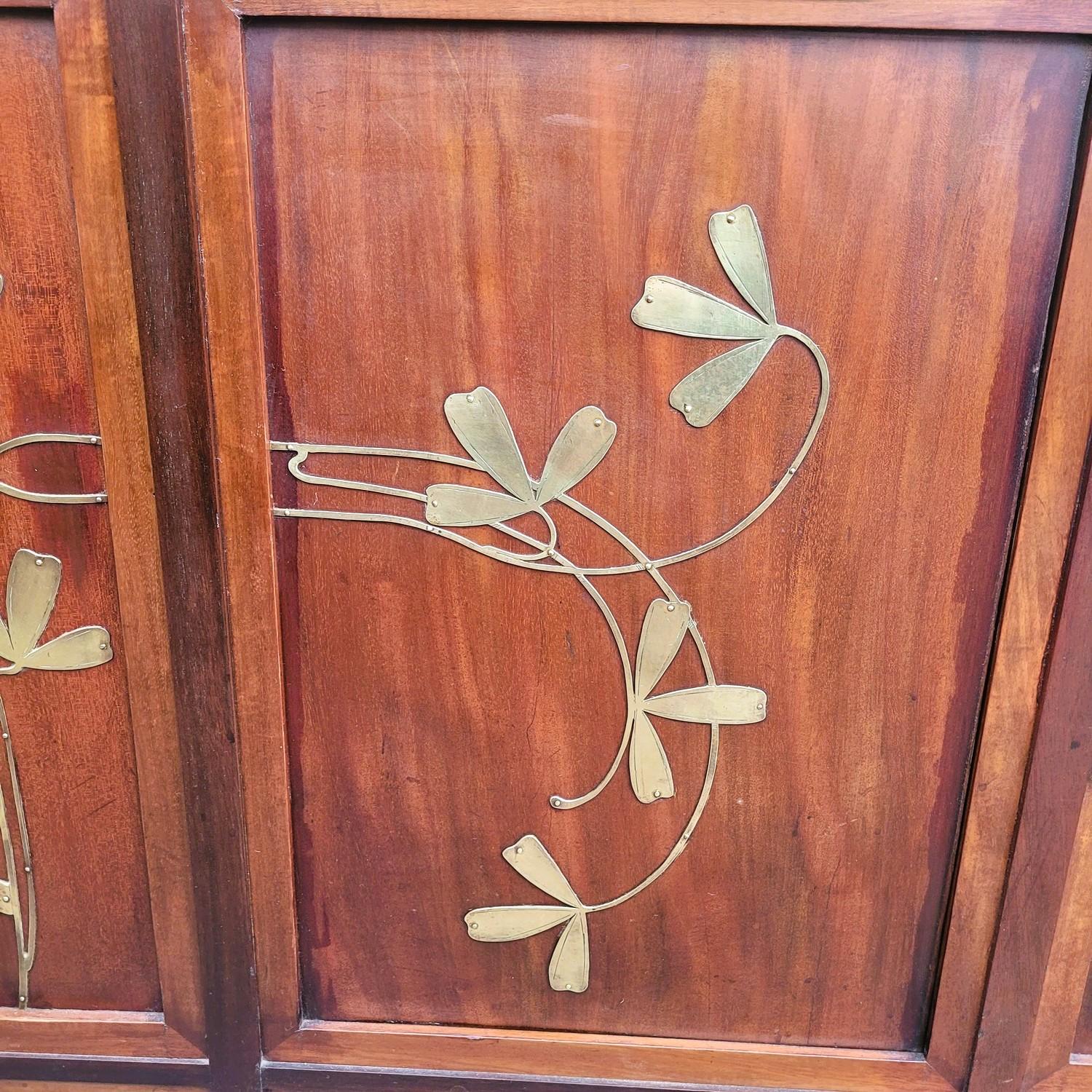 Art Nouveau Desk In Wood With Brass Decoration, Late 19th And Early 20th Century in vendita 12