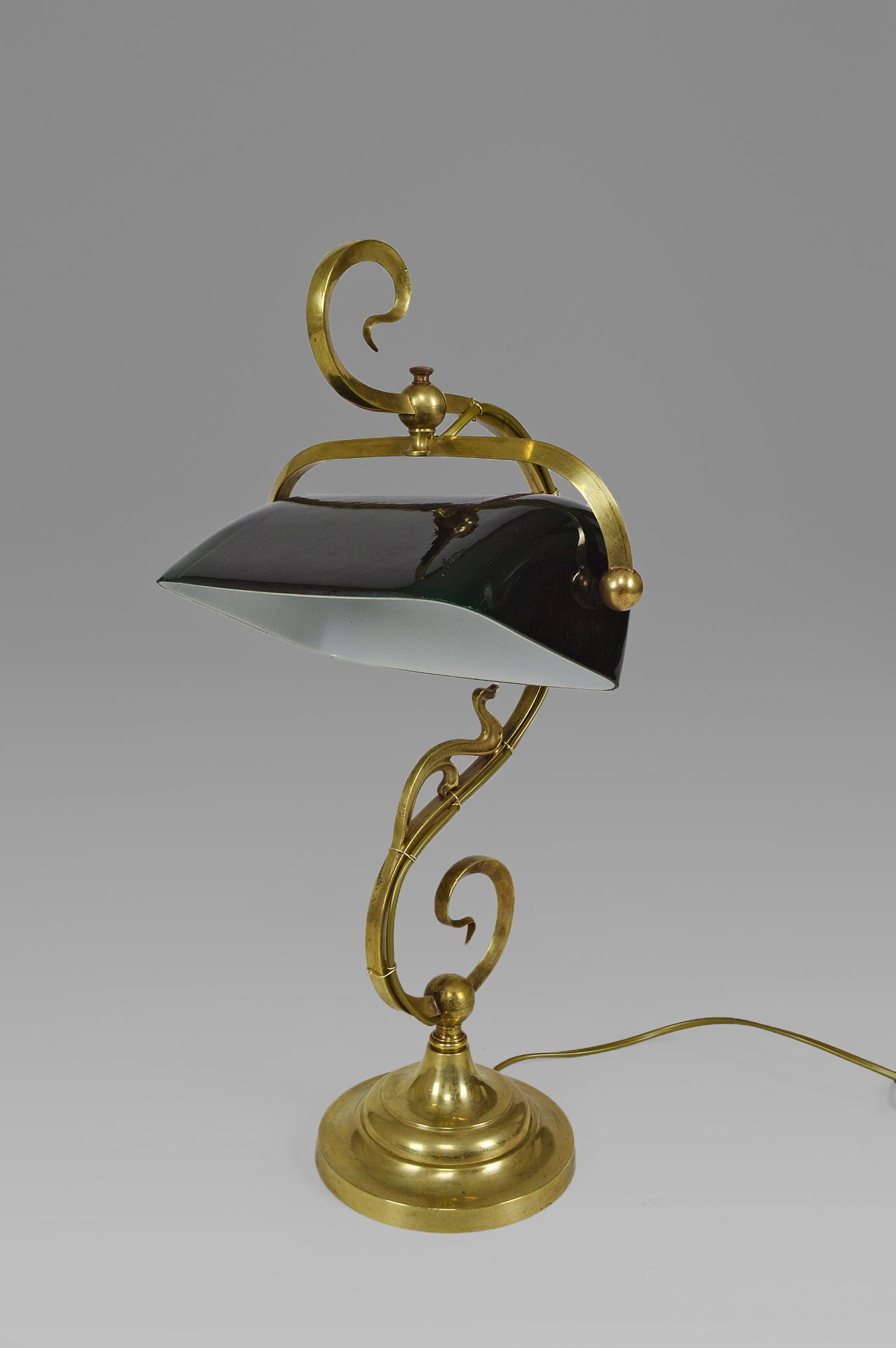 Early 20th Century Art Nouveau Desk or Piano Lamp, Bronze & Green Opaline Glass France, circa 1905 For Sale