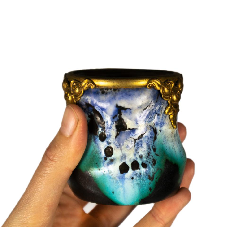 XX secolo Set da scrivania Art Nouveau in ceramica e bronzo dorato, Francia, 1900 in vendita