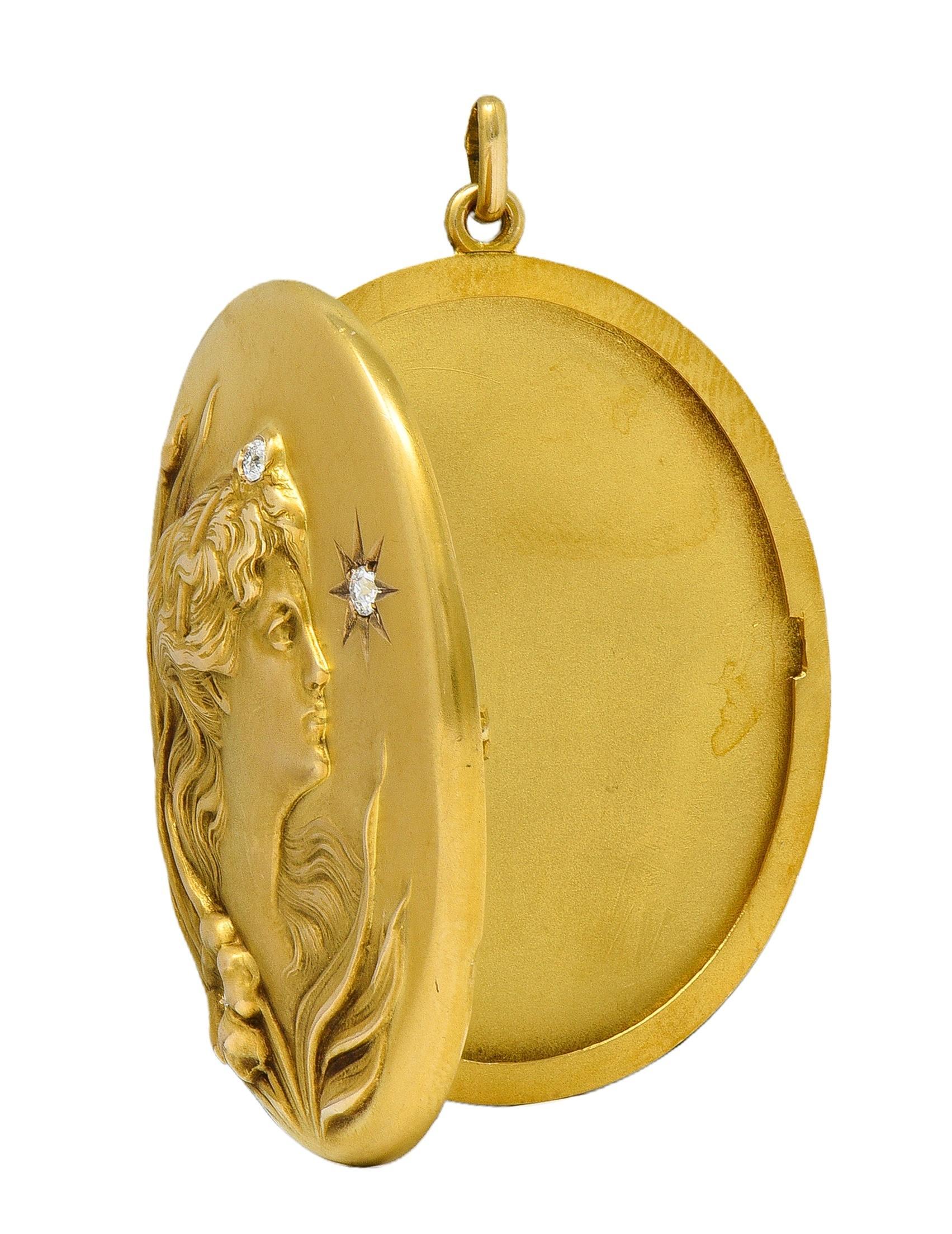 Art Nouveau Diamond 14 Karat Yellow Gold Antique Lady Locket Pendant For Sale 2