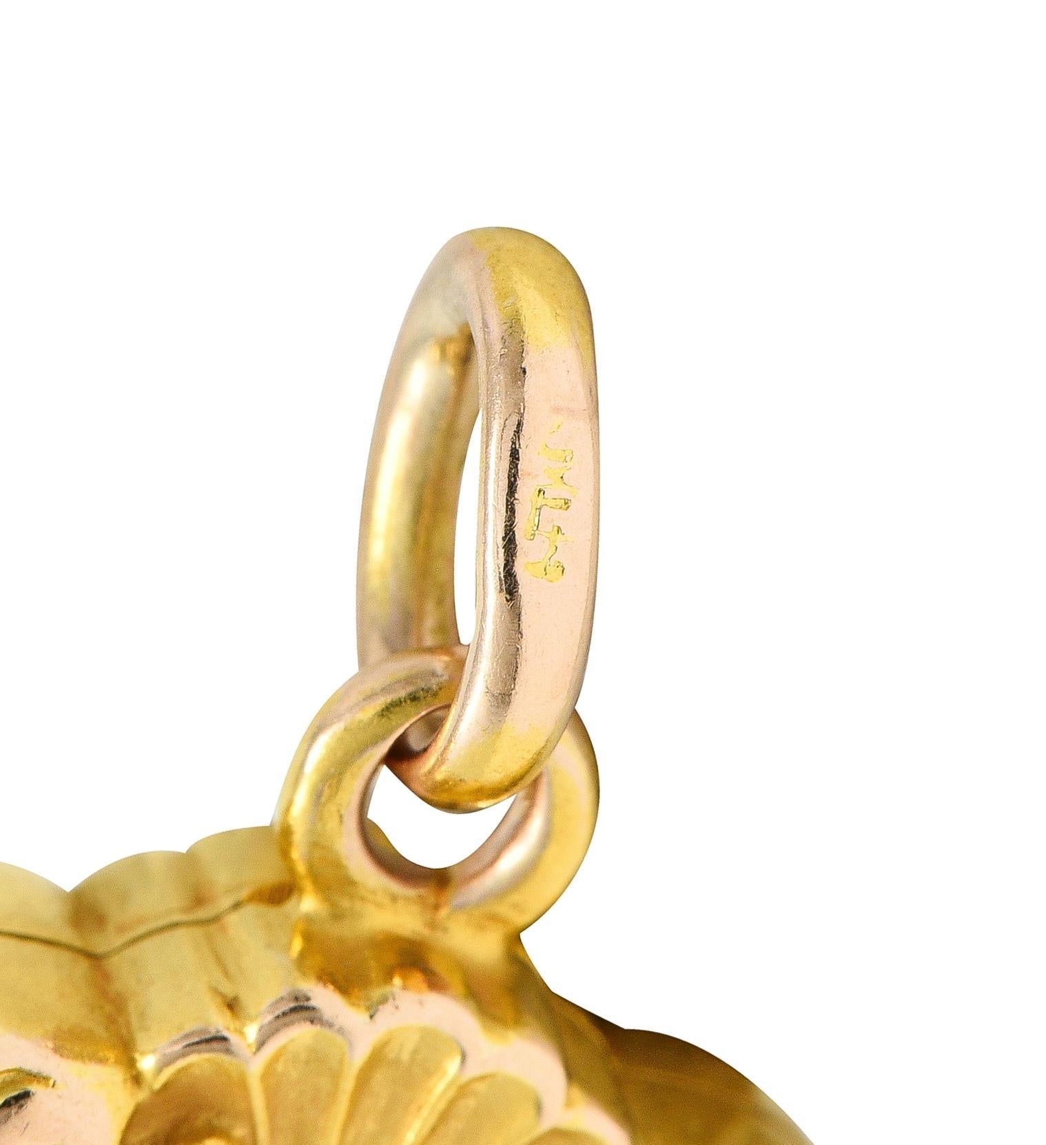 Ciondolo a medaglione in oro 14K bicolore con diamante Art Nouveau, Serpente Grifone Antico in vendita 1
