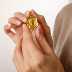 Art Nouveau diamond 18k yellow gold locket pendant