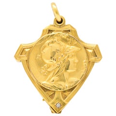 Art Nouveau Diamond and 18 Karat Gold Locket Pendant Attributed to Unger Bros