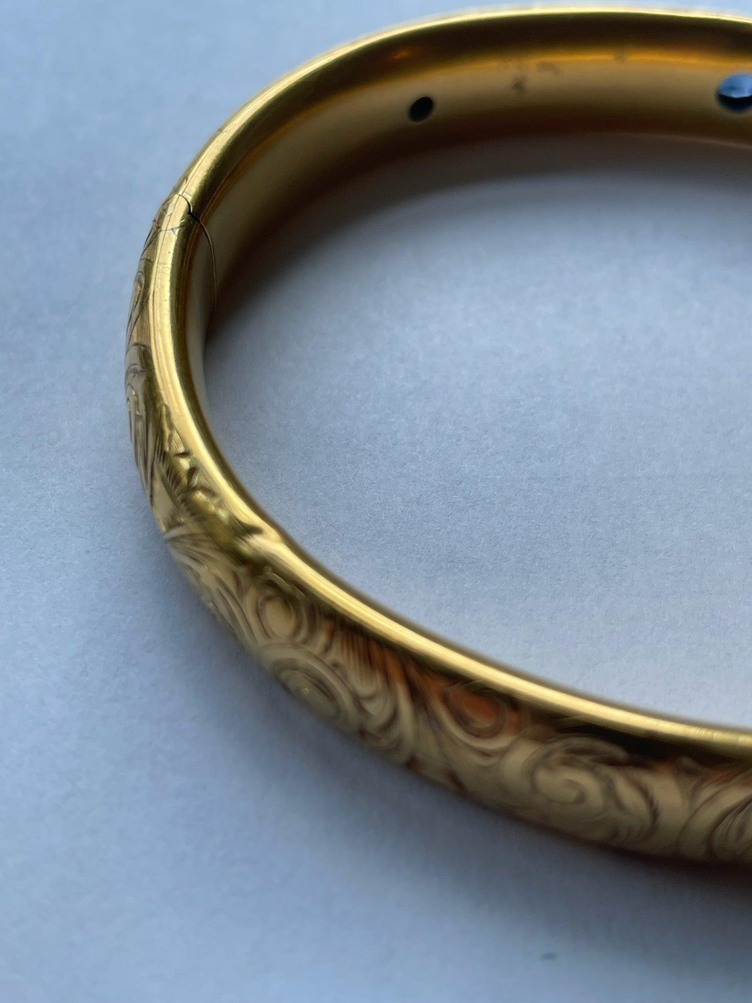 Art Nouveau Diamond and Sapphire Hinged Engraved 14 Karat Yellow Gold Bangle 6