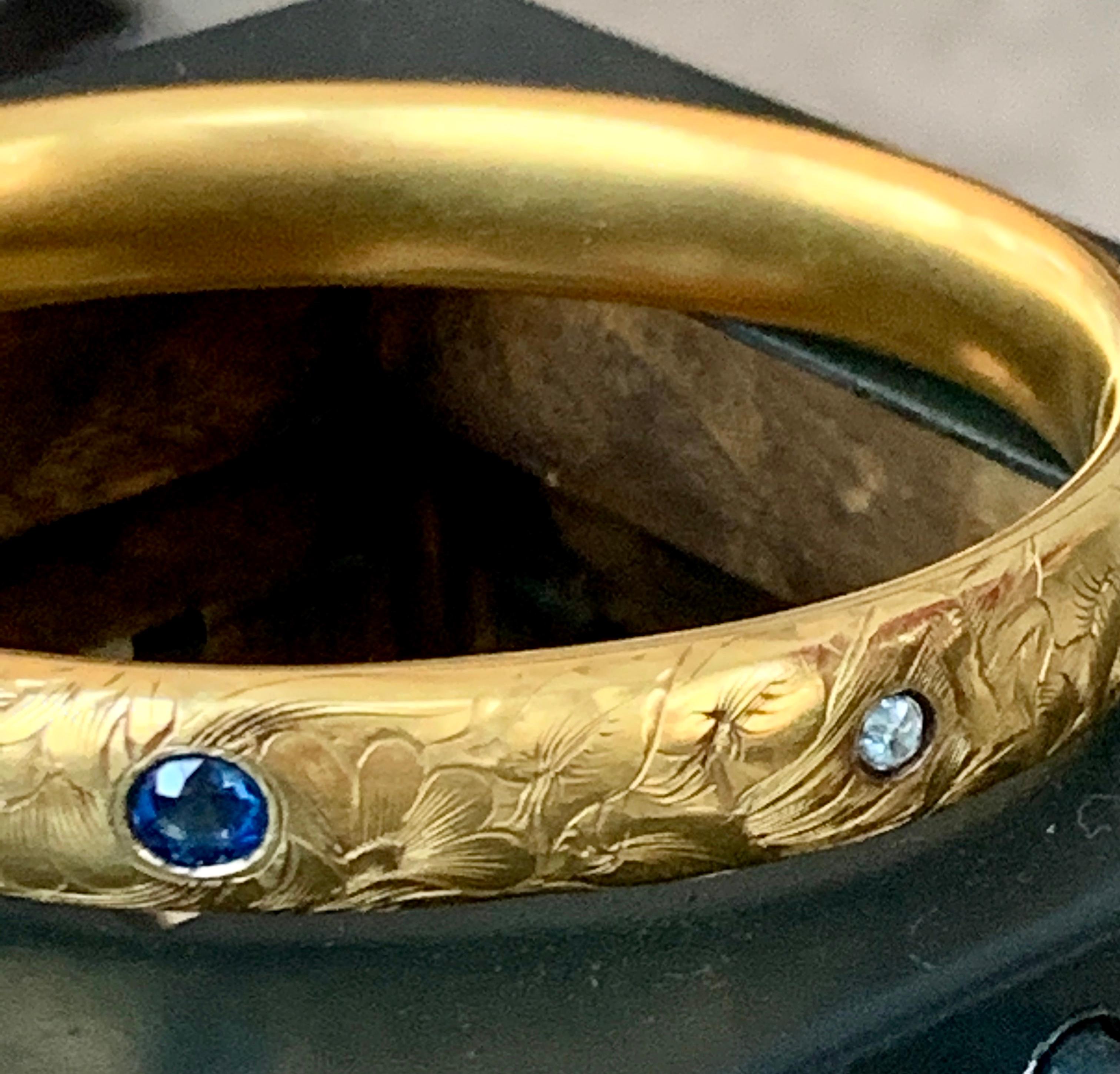 Art Nouveau Diamond and Sapphire Hinged Engraved 14 Karat Yellow Gold Bangle In Good Condition In St. Louis Park, MN