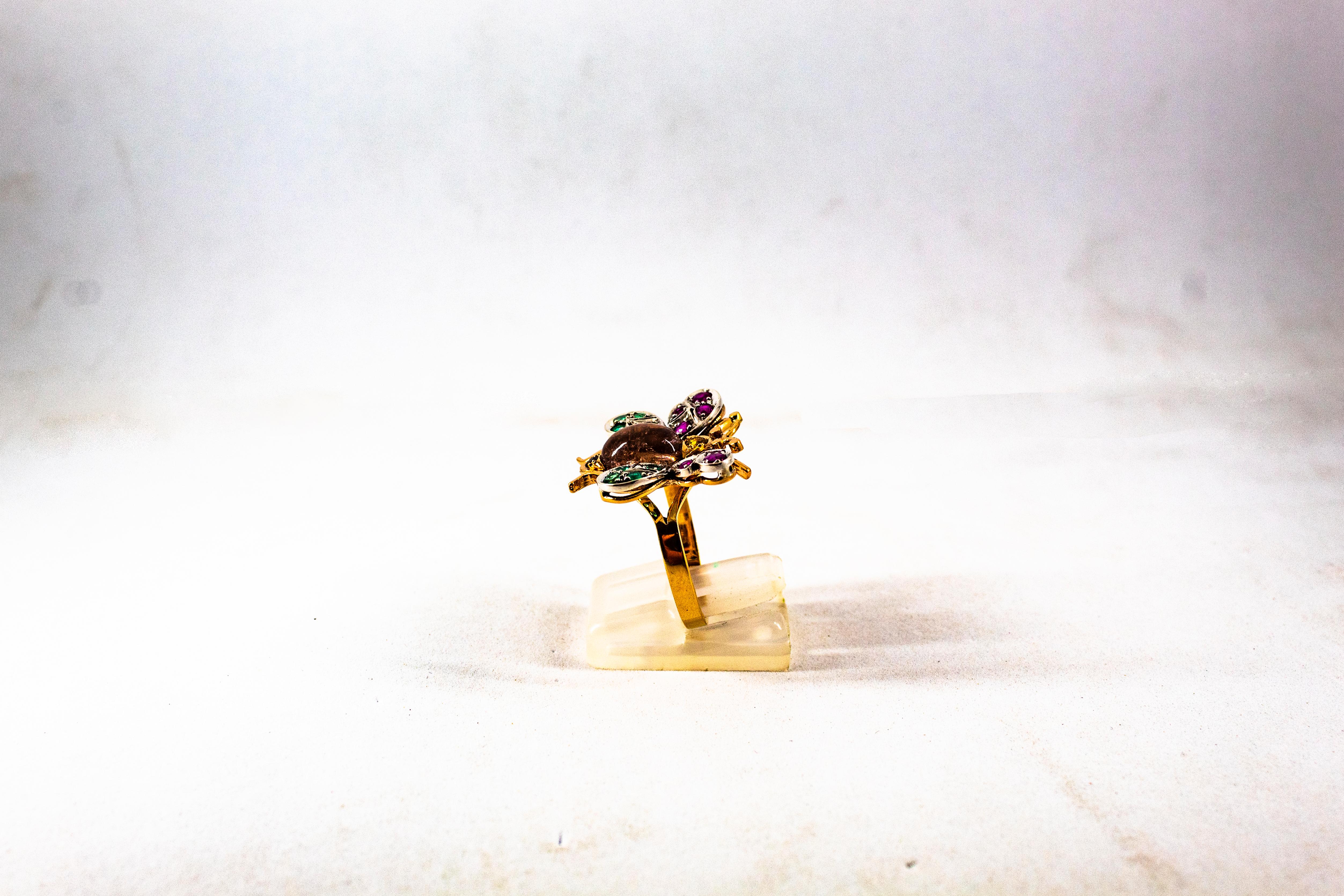 Jugendstil Diamant Smaragd Saphir Rubin Turmalin Gelbgold Cocktail Ring im Zustand „Neu“ im Angebot in Naples, IT