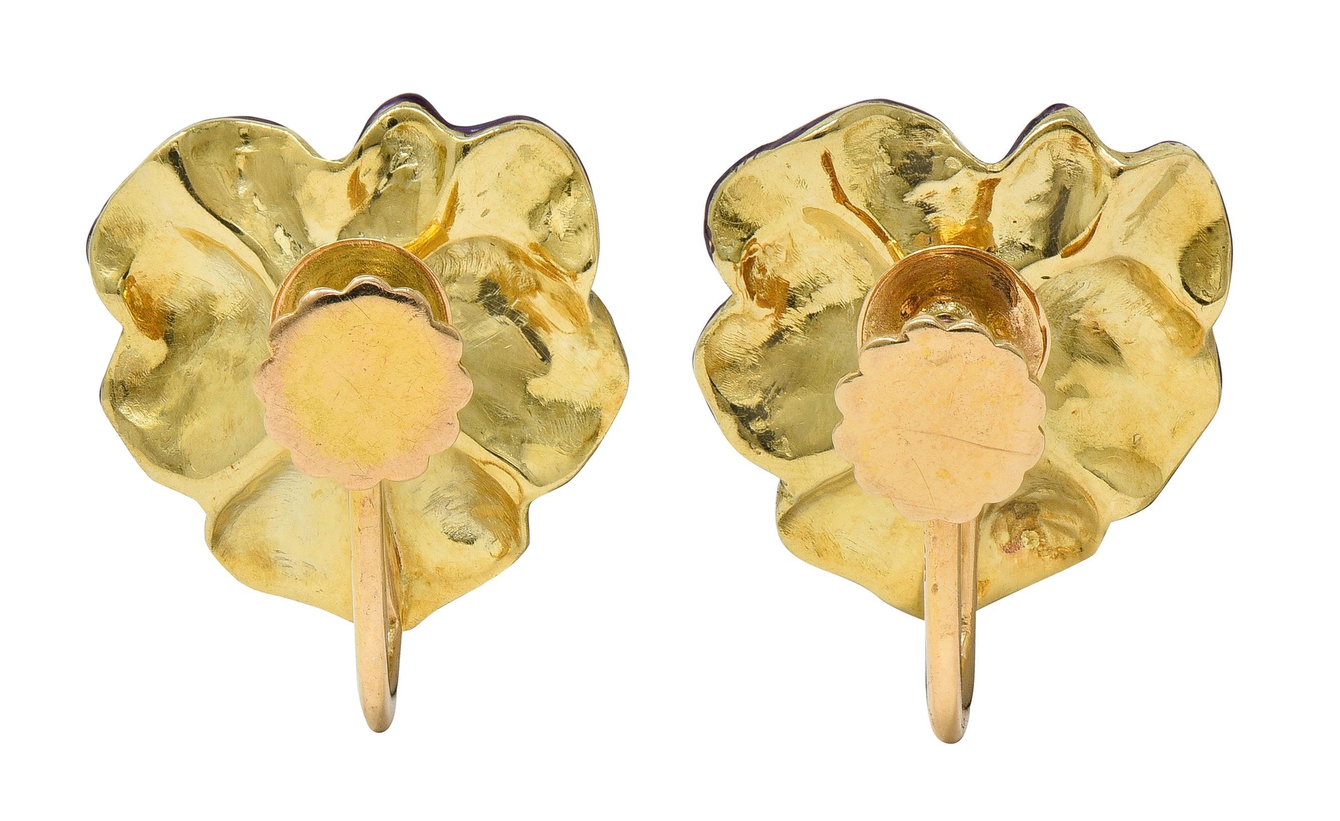 Taglio vecchia miniera Orecchini a vite con diamante e smalto in oro 14 carati, con viola del pensiero dipinta in stile liberty in vendita