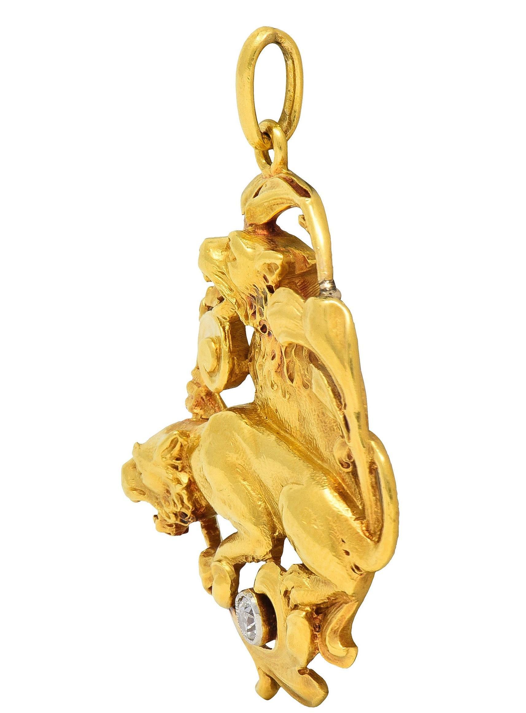 Taille vieille Europe Pendentif lion ancien Art Nouveau en platine et or jaune 18 carats en vente
