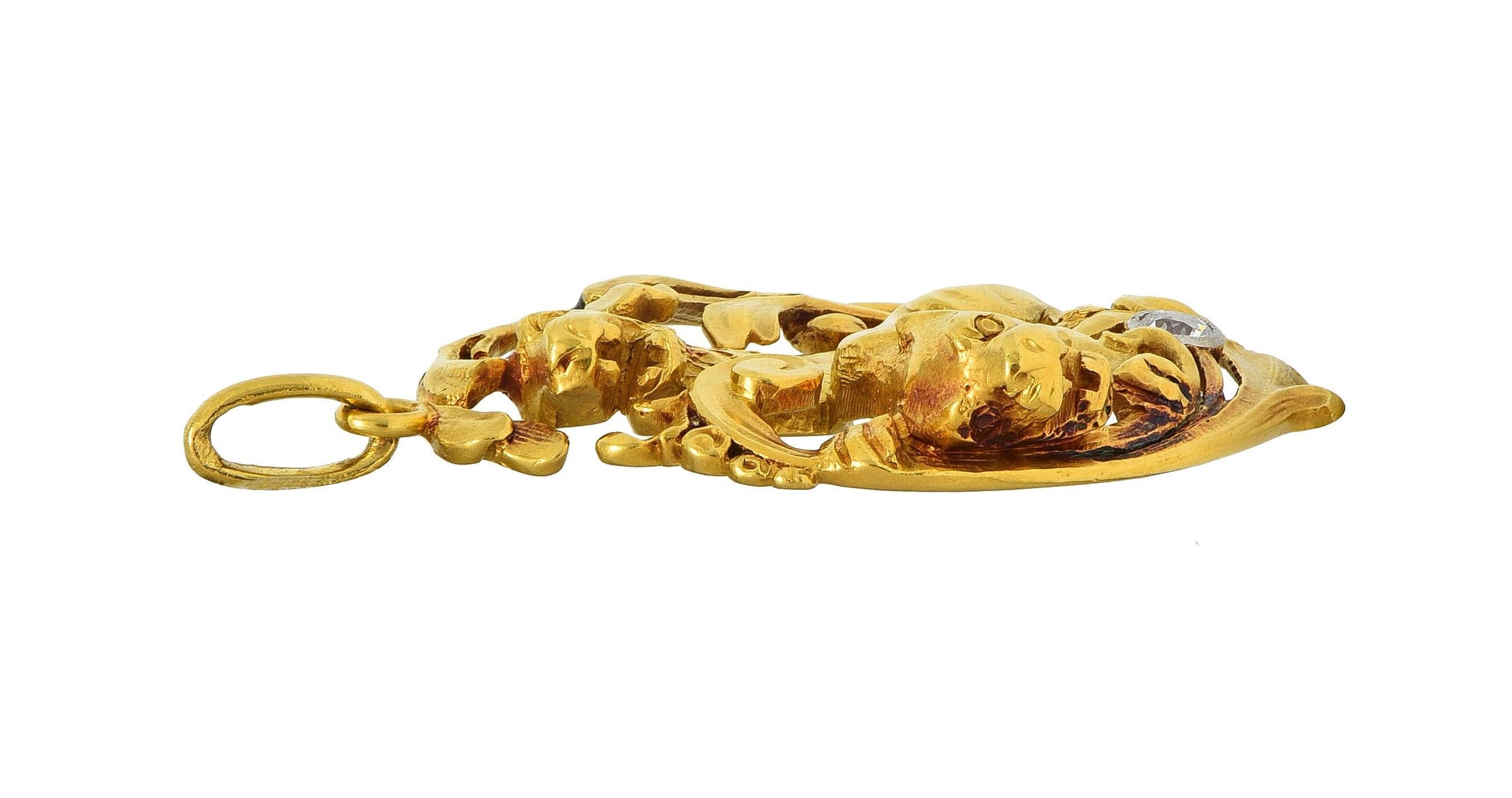 Pendentif lion ancien Art Nouveau en platine et or jaune 18 carats Excellent état - En vente à Philadelphia, PA