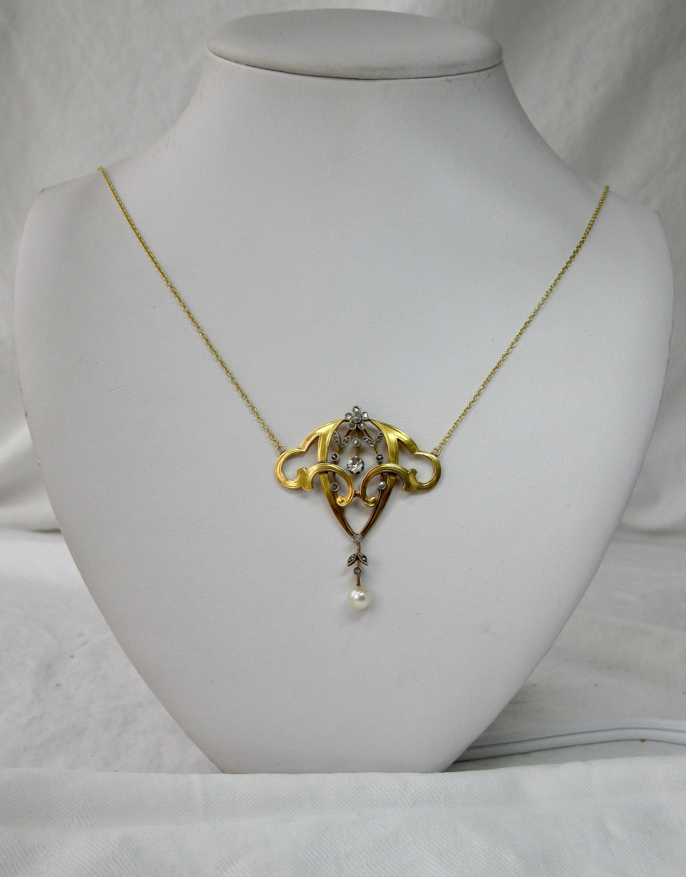 Art Nouveau Diamant Platin Perle Blume Halskette Belle Époque Anhänger (Art nouveau) im Angebot