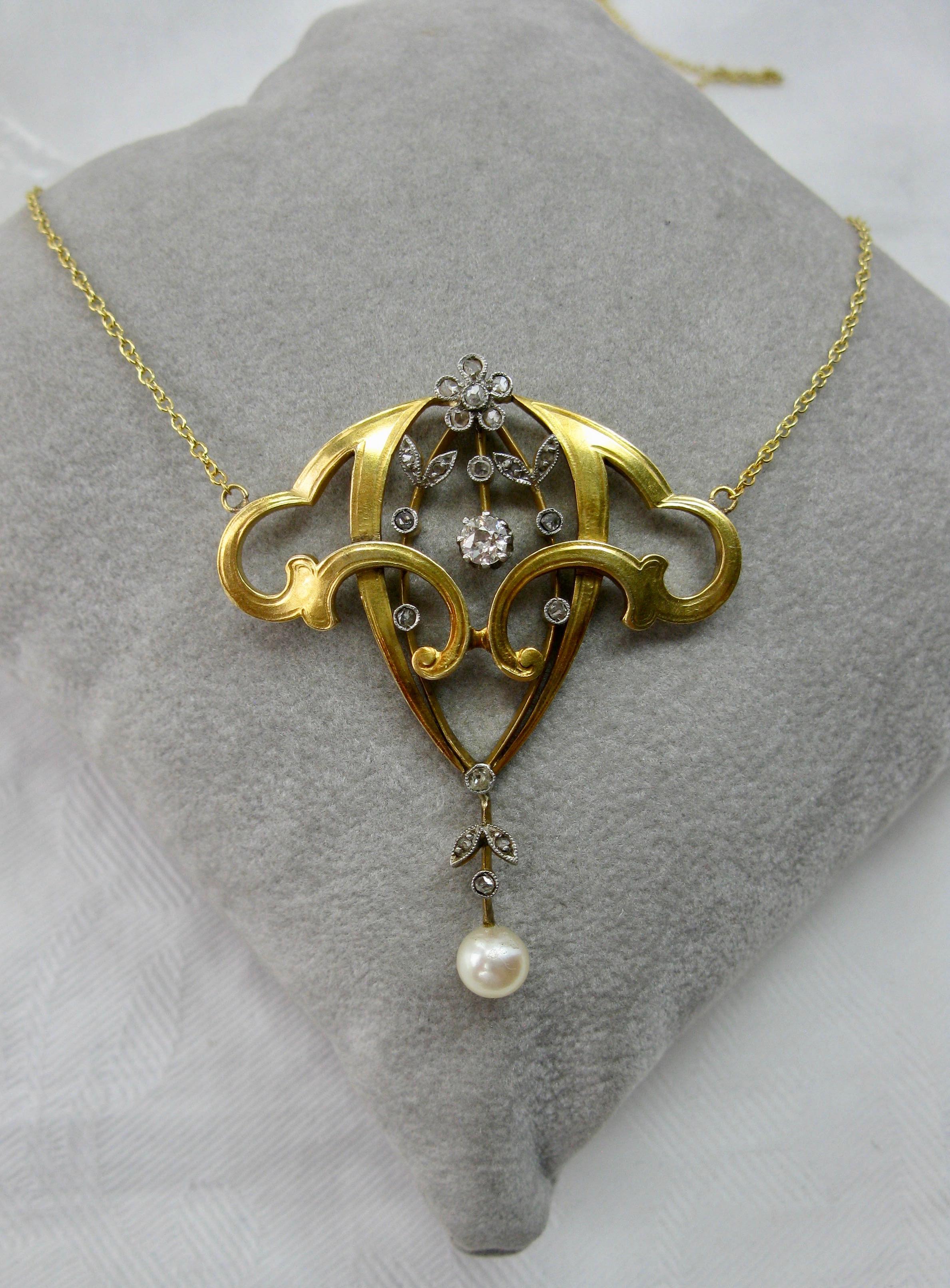 Women's Art Nouveau Diamond Platinum Pearl Flower Necklace Belle Époque Pendant For Sale