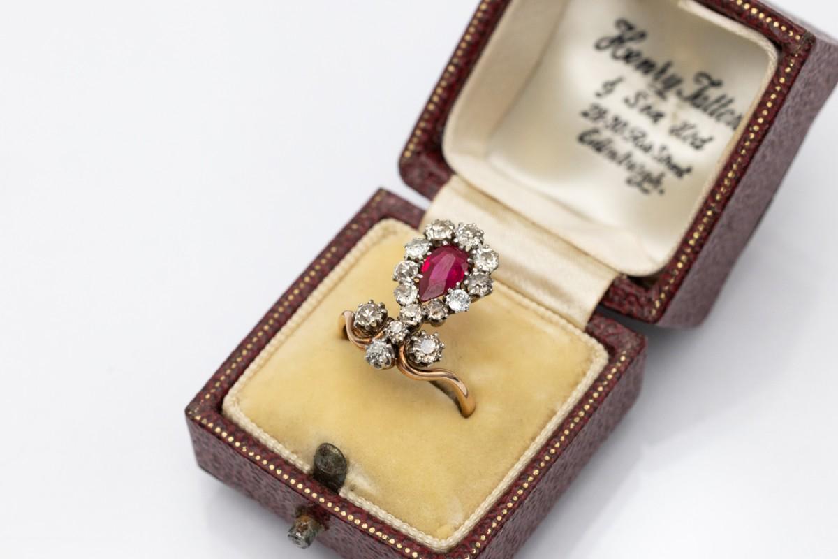 Old Mine Cut Art Nouveau diamond ring from around 1910. For Sale