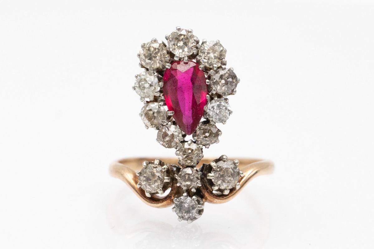 Art Nouveau diamond ring from around 1910. In Good Condition For Sale In Chorzów, PL