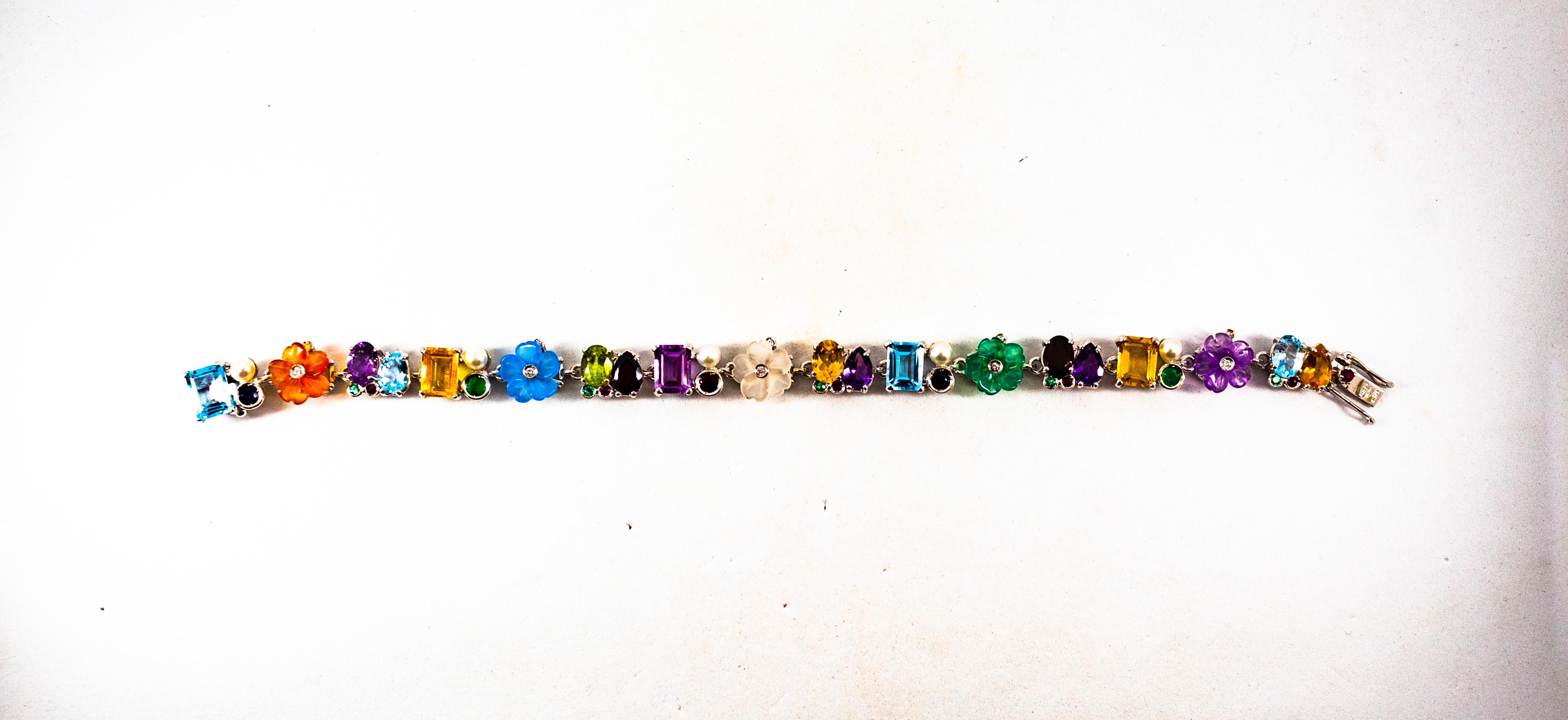 Weißgold-Armband mit Blumen im Jugendstil, Diamant, Rubin, Smaragd, blauem Saphir und weißem Saphir im Angebot 3