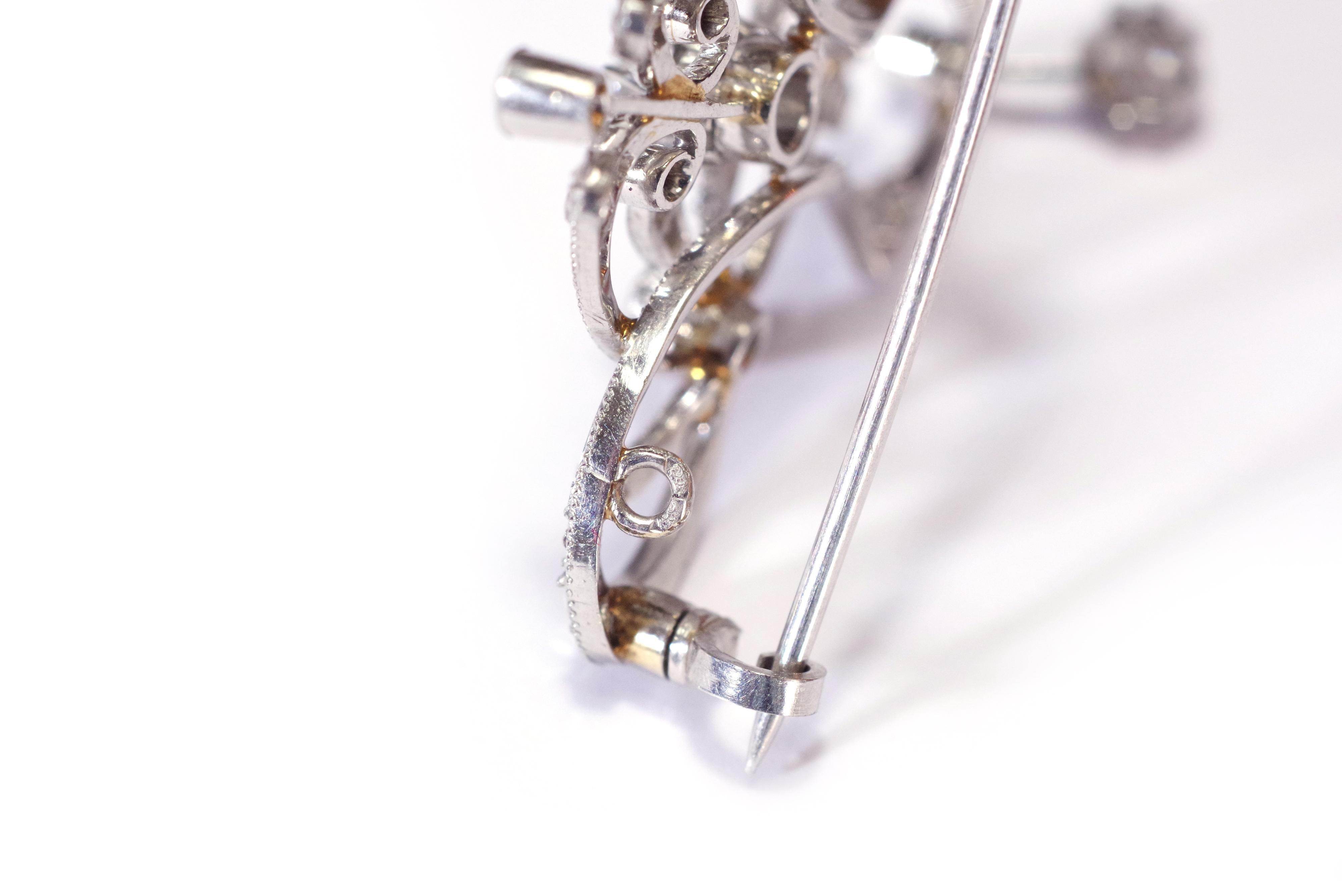 Art Nouveau Diamonds Brooch Pendant in Platinum 2