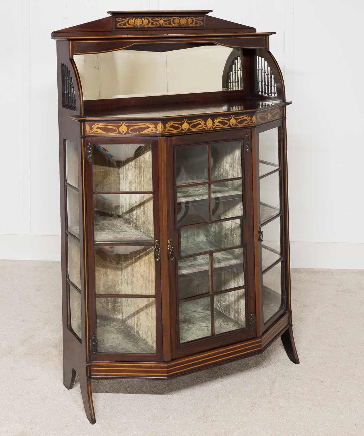 Art Nouveau Display Cabinet English Cocktail Golding and Son 1900 In Good Condition For Sale In Potters Bar, GB