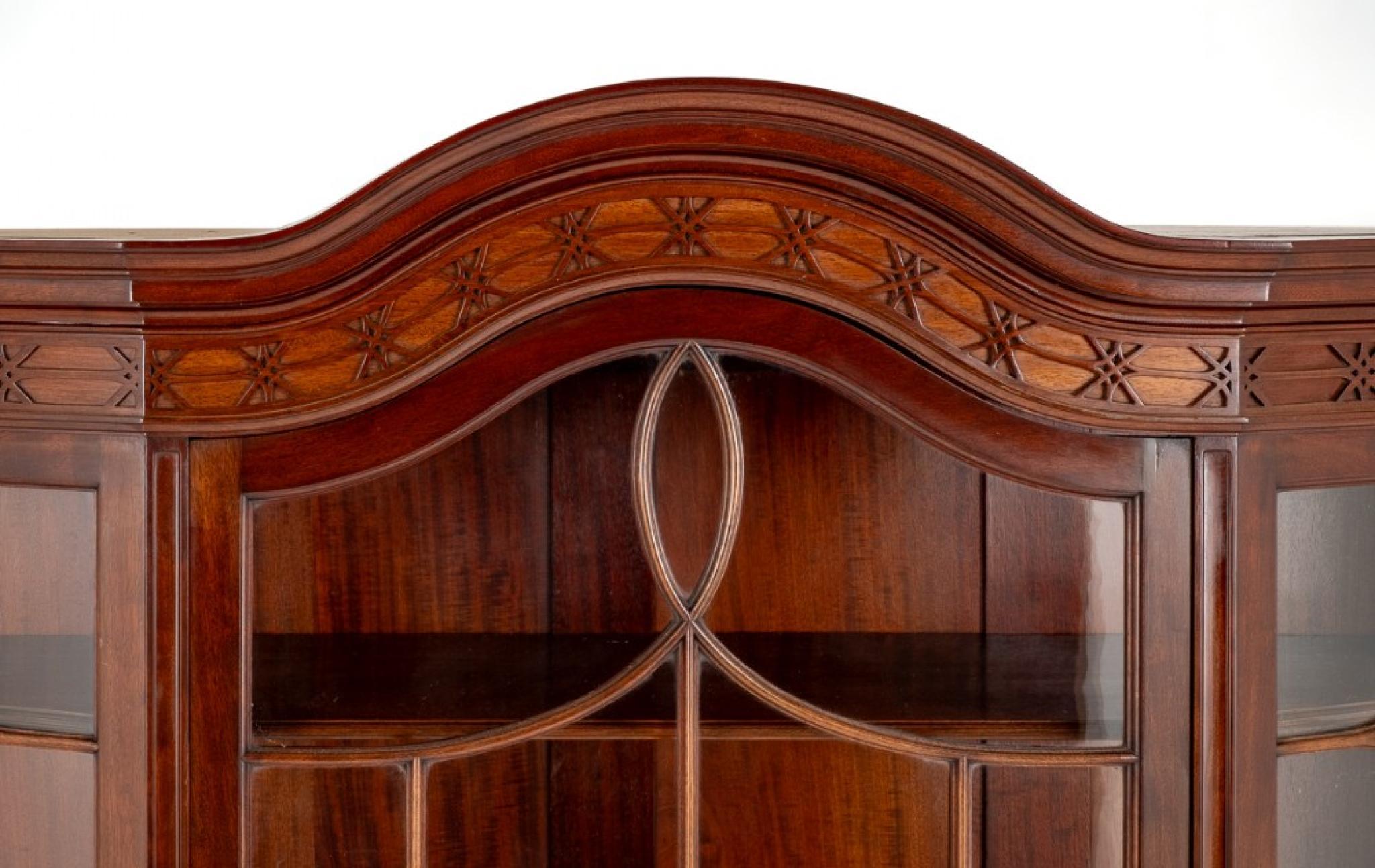 Art Nouveau Display Cabinet Mahogany 1900 In Good Condition For Sale In Potters Bar, GB