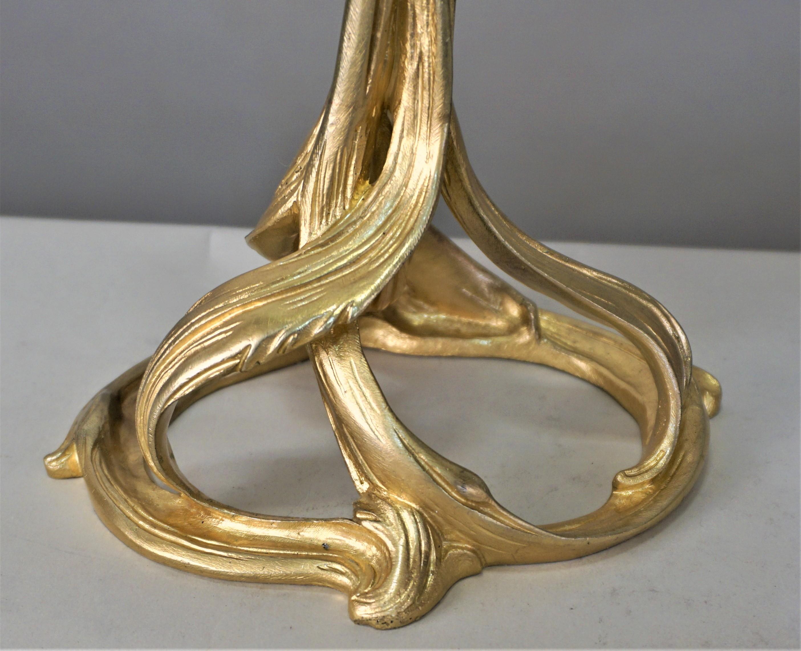 Art Nouveau Dore Bronze and Art Glass Shade Table Lamp by Daum Nancy 1