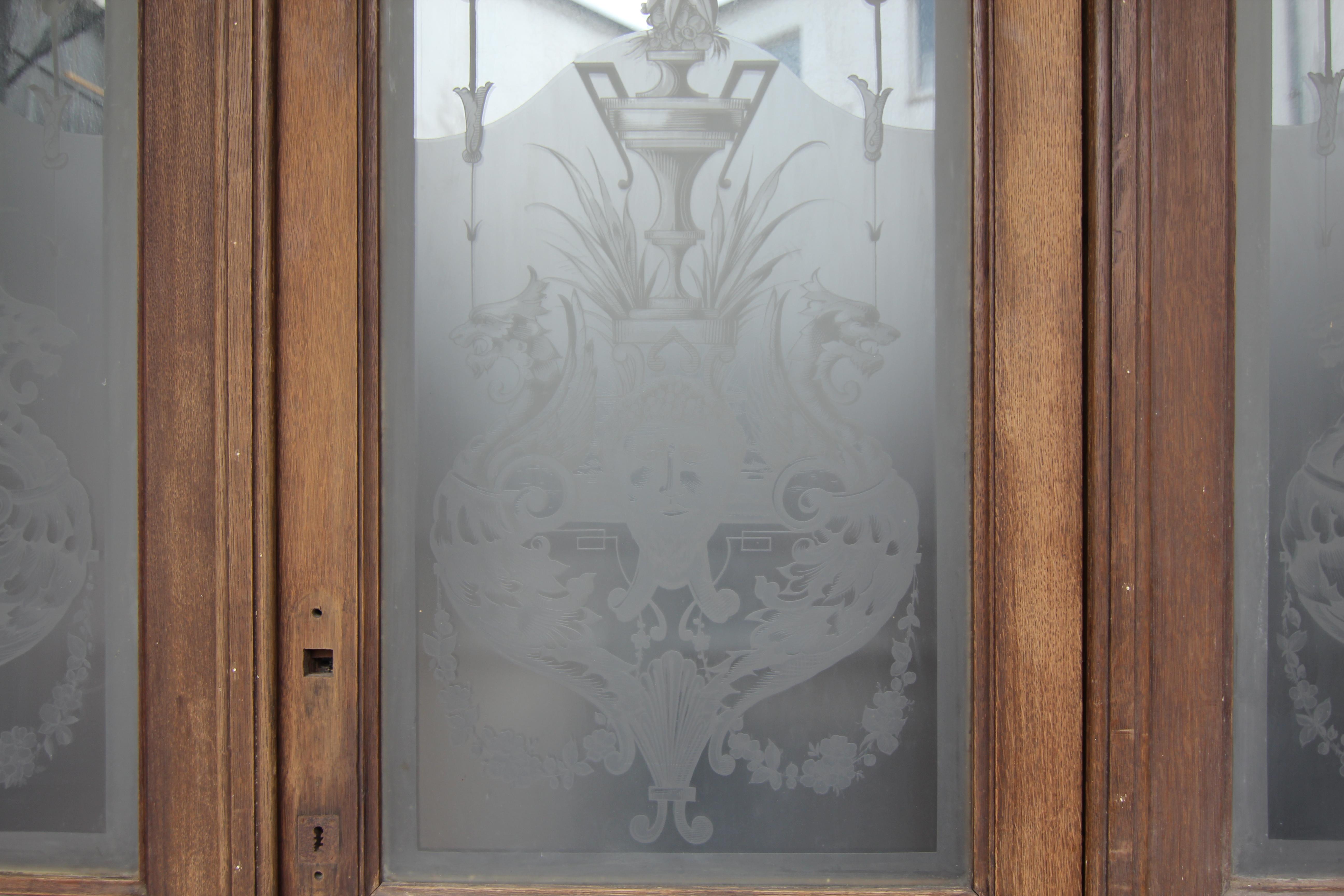 Art Nouveau Double Door with Etched Glass and Chinoiserie Painting For Sale 8