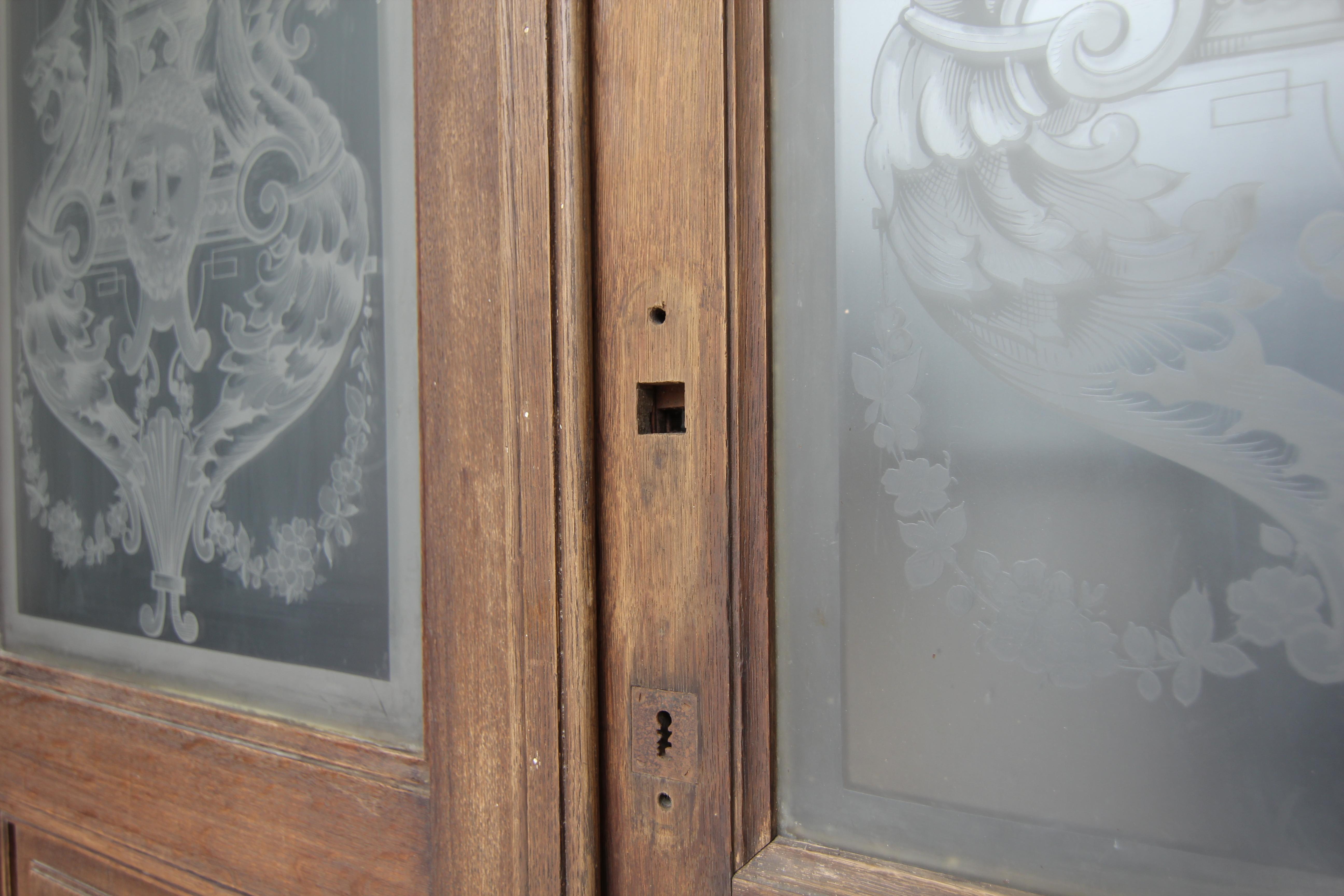 Art Nouveau Double Door with Etched Glass and Chinoiserie Painting For Sale 11