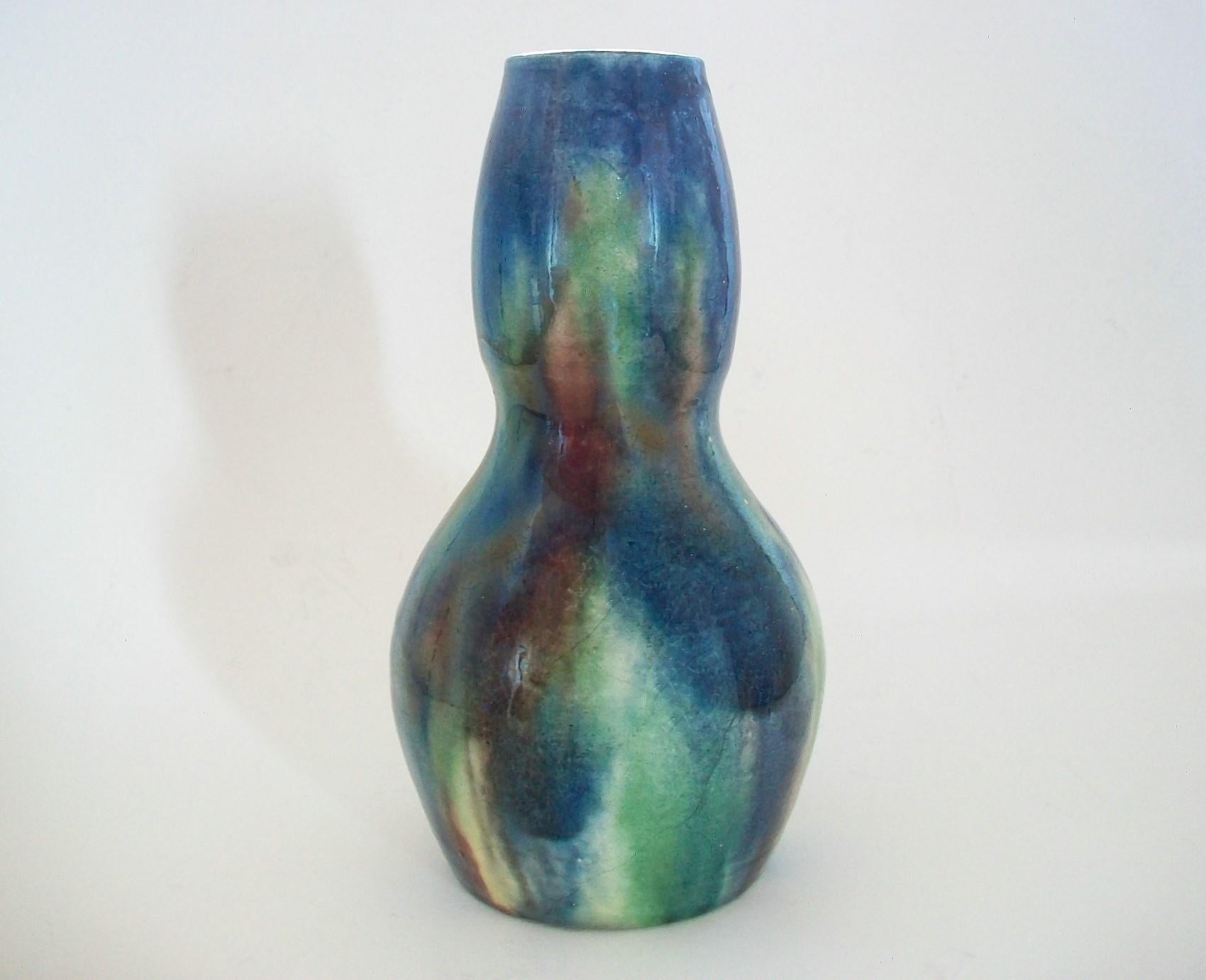 Vaso in ceramica Art Nouveau a doppia zucca - Smalto iridescente - Belgio - XX secolo. in vendita 2