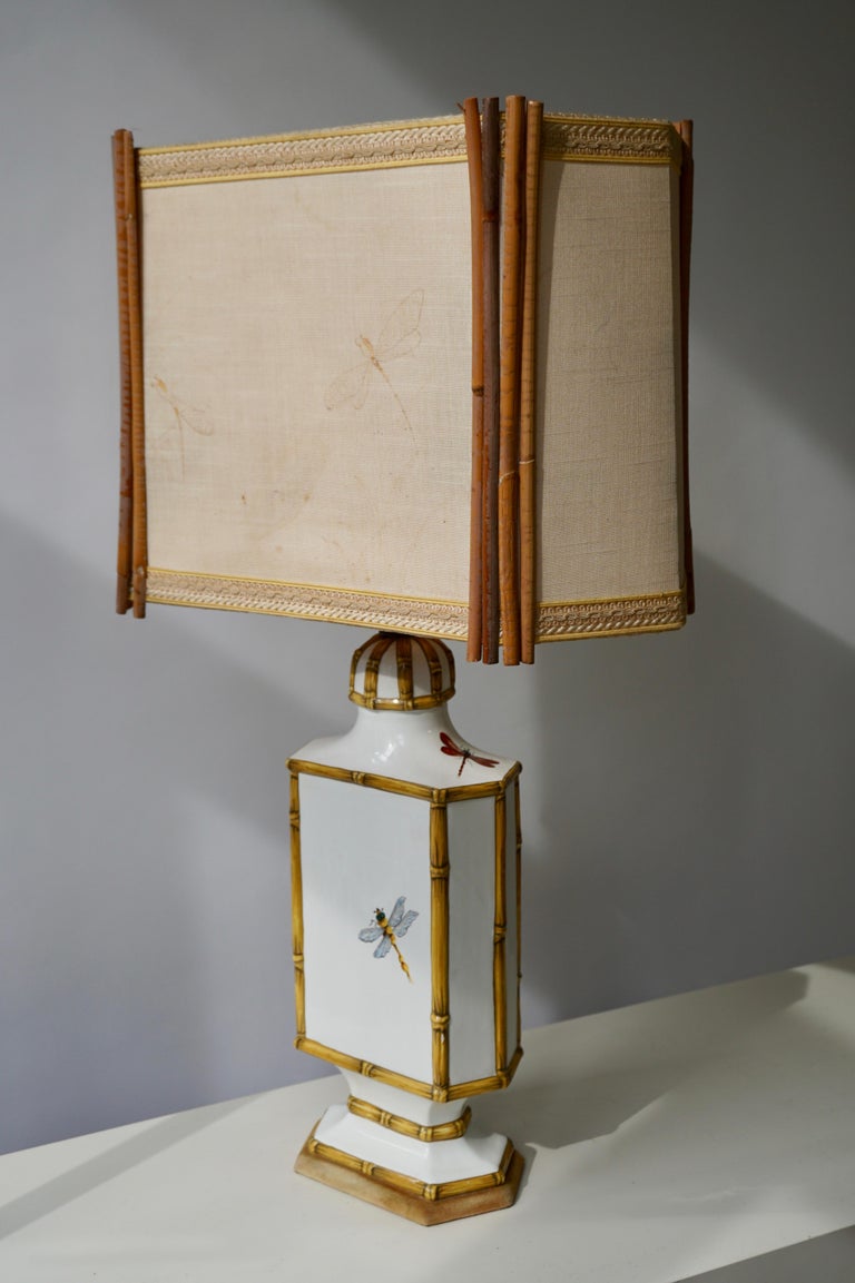 Rare Art Nouveau dragonfly table lamp in ceramic with original lampshade in bamboo.
Measures: Height 75 cm.
Width 40 cm.
Depth 23 cm.
Weight 3 kg.
