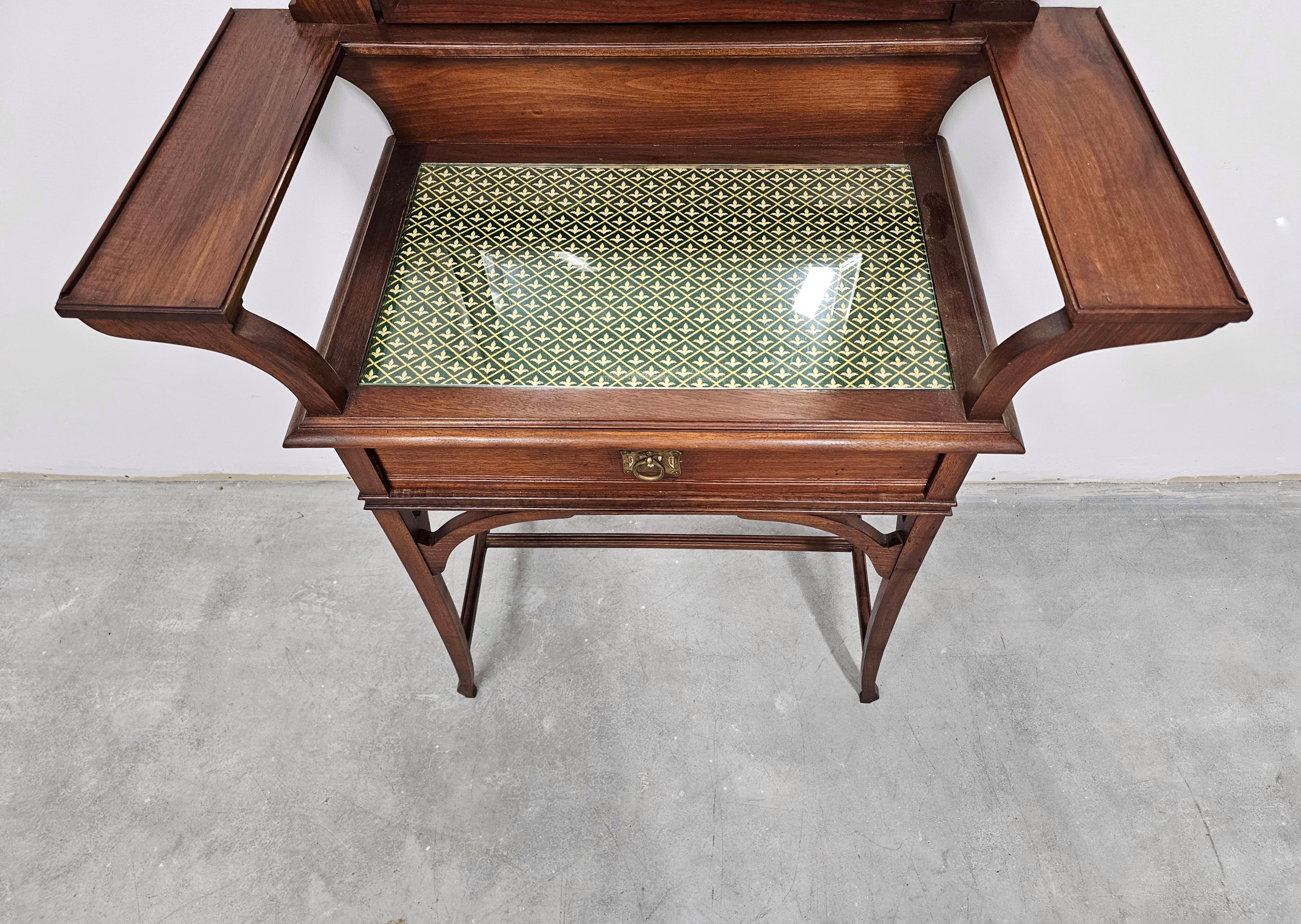 French Art Nouveau Dressing or Vanity Table with a Mirror, done in solid walnut For Sale