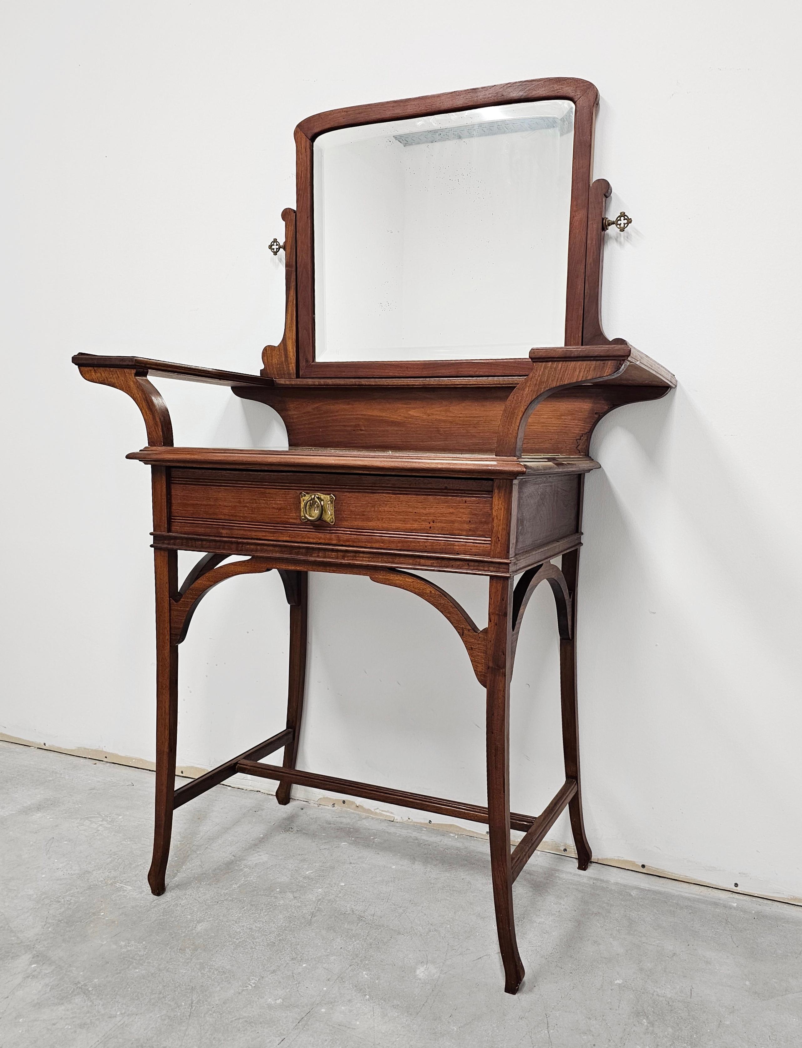 Art Nouveau Dressing or Vanity Table with a Mirror, done in solid walnut For Sale 3