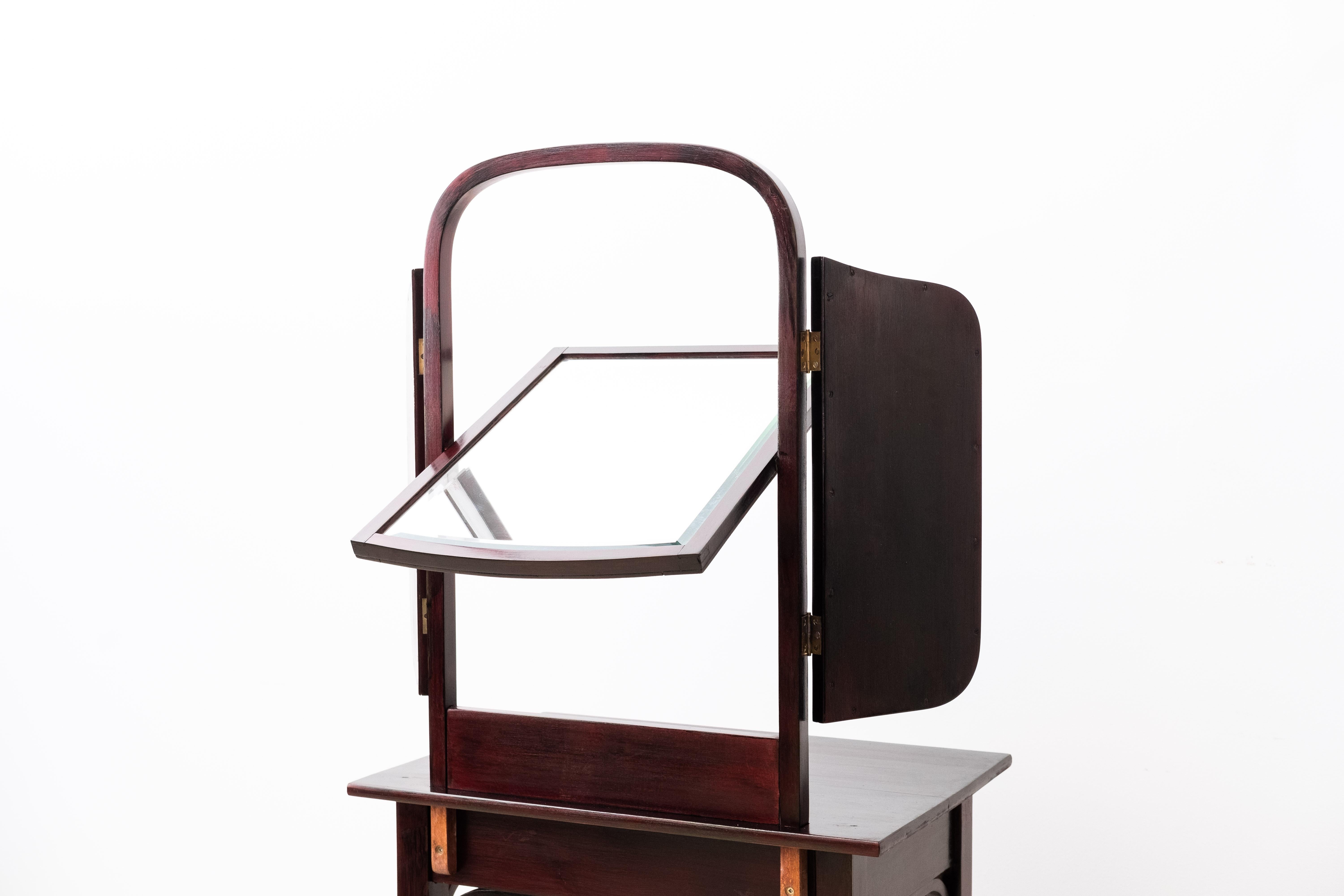 Art Nouveau Dressingtable from Thonet Brothers, Model 23045 (Vienna, 1910) For Sale 11