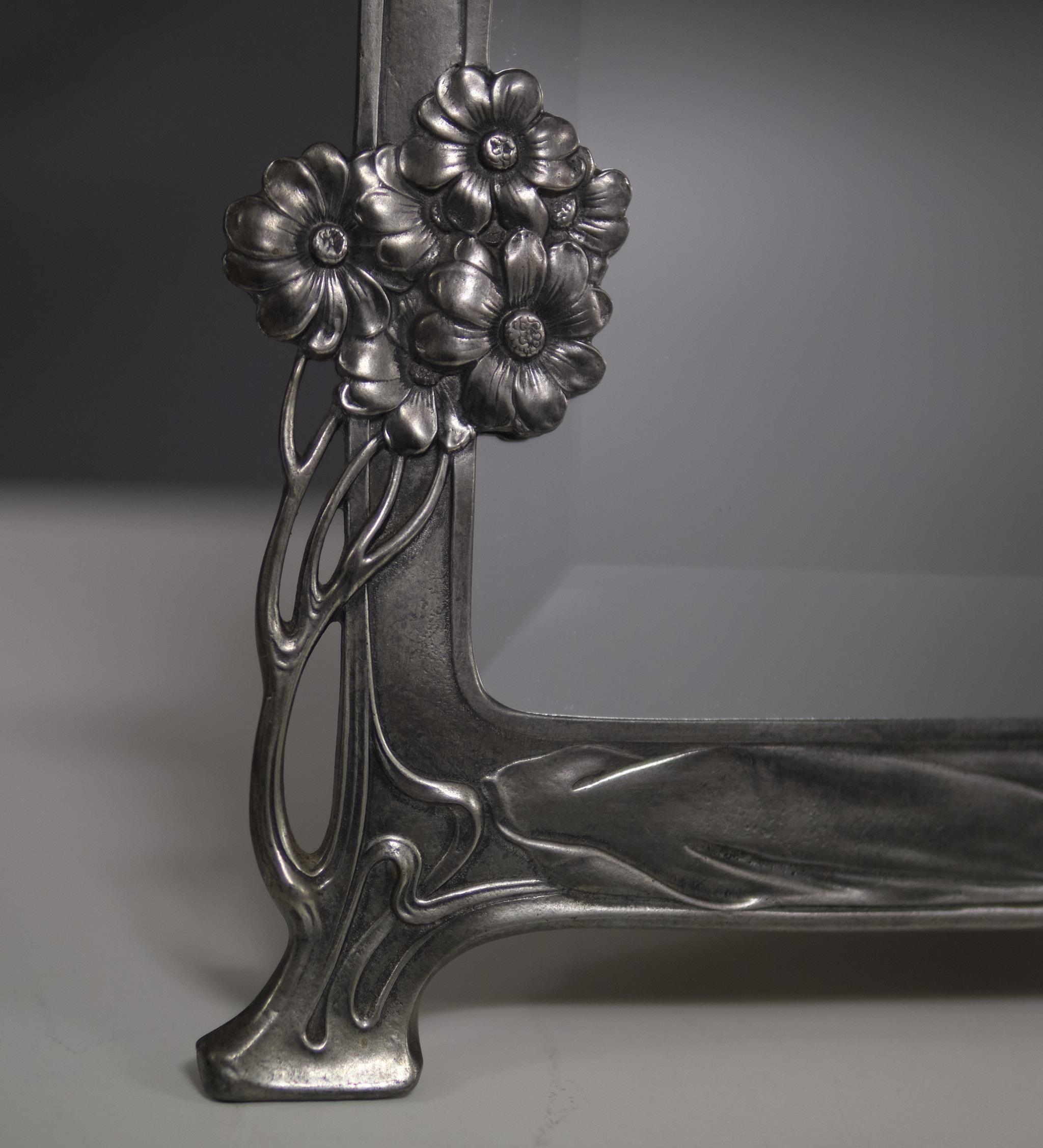 Early 20th Century Art Nouveau  easel mirror,  'Echo'  Royal Dutch Pewter company 1920s  For Sale