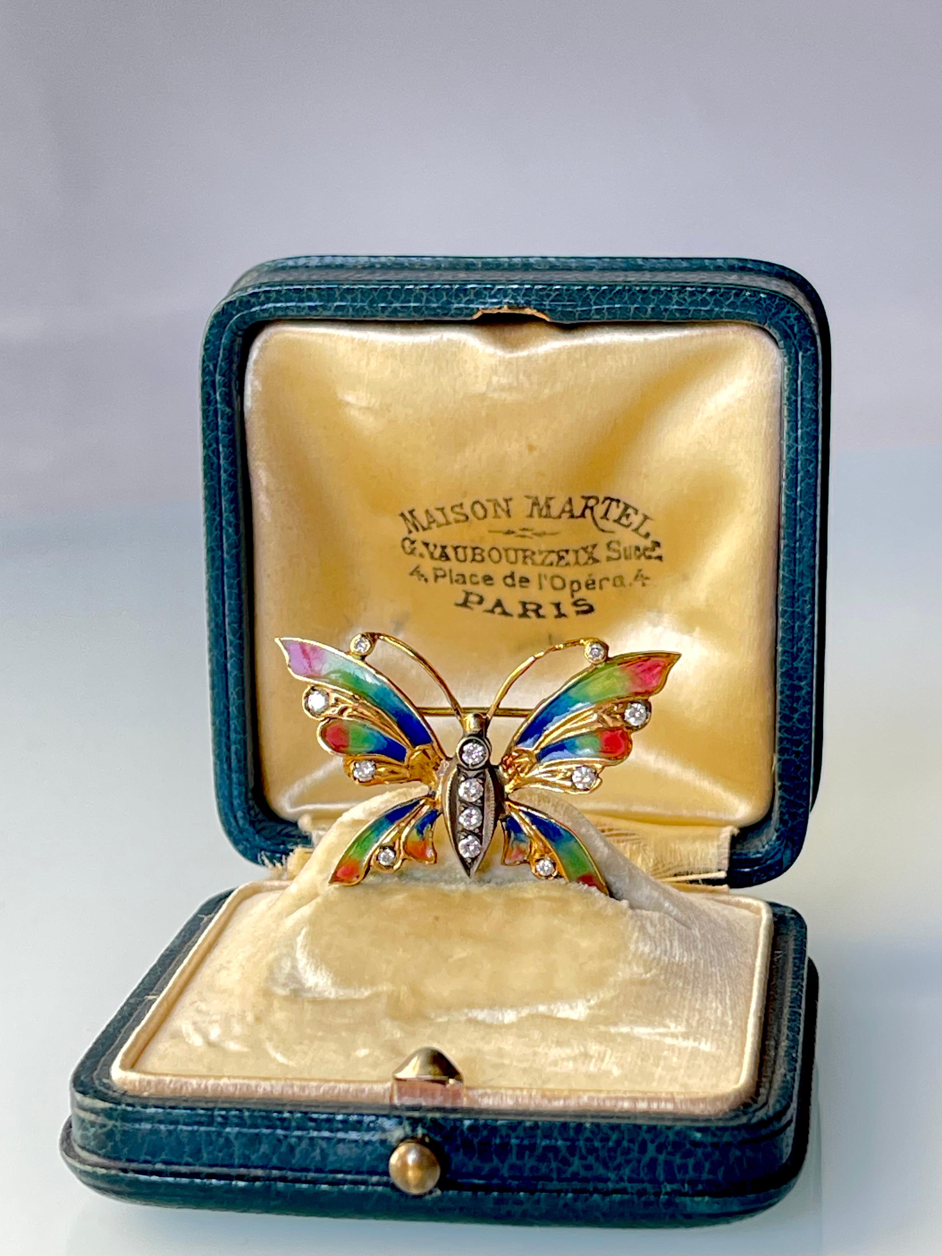 Women's or Men's Art Nouveau Edwardian 18K gold diamond plique a jour enamel butterfly brooch For Sale