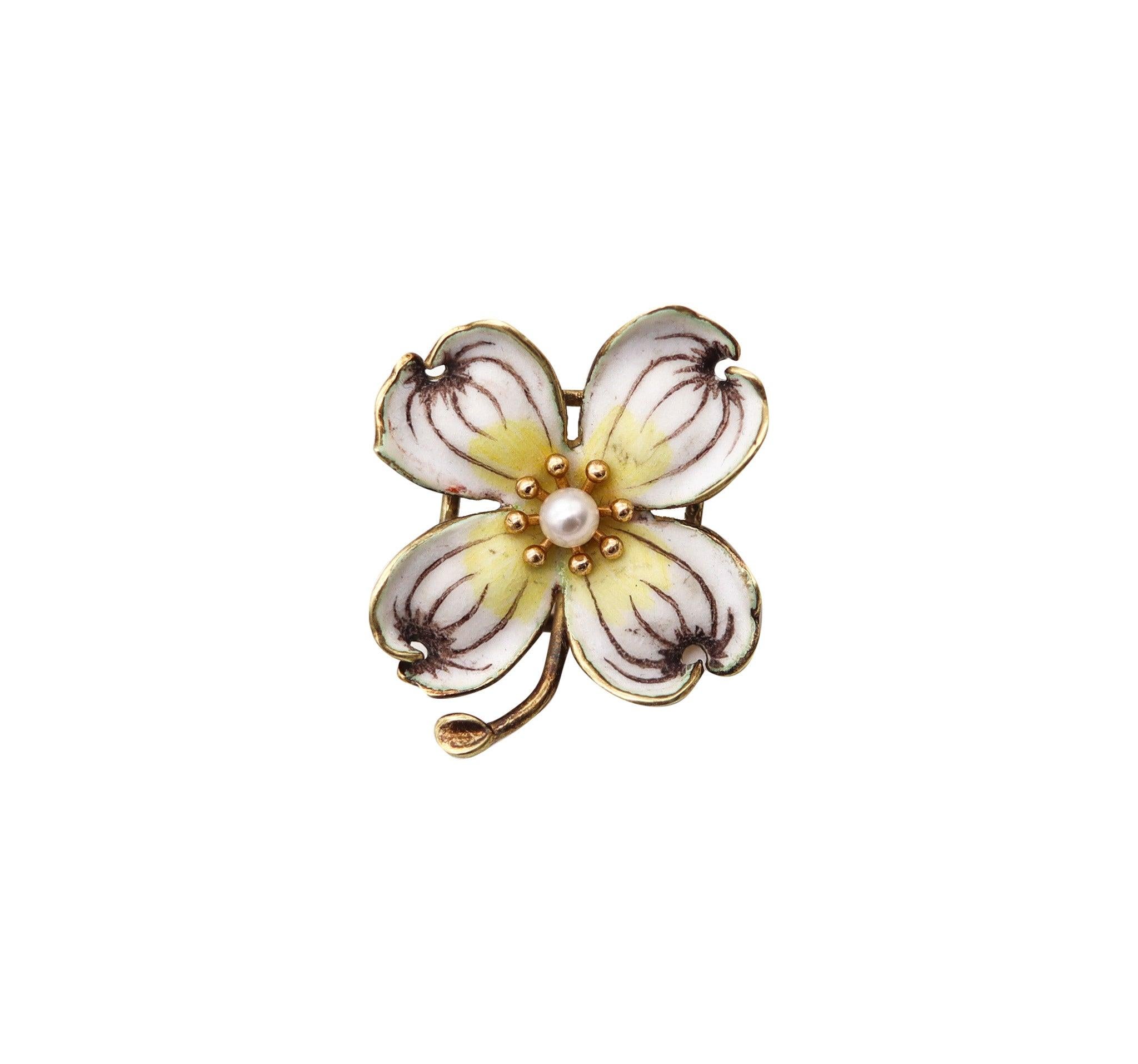 ART NOUVEAU Broche fleur édouardienne 1905 en or jaune 14 carats et perles en vente 1