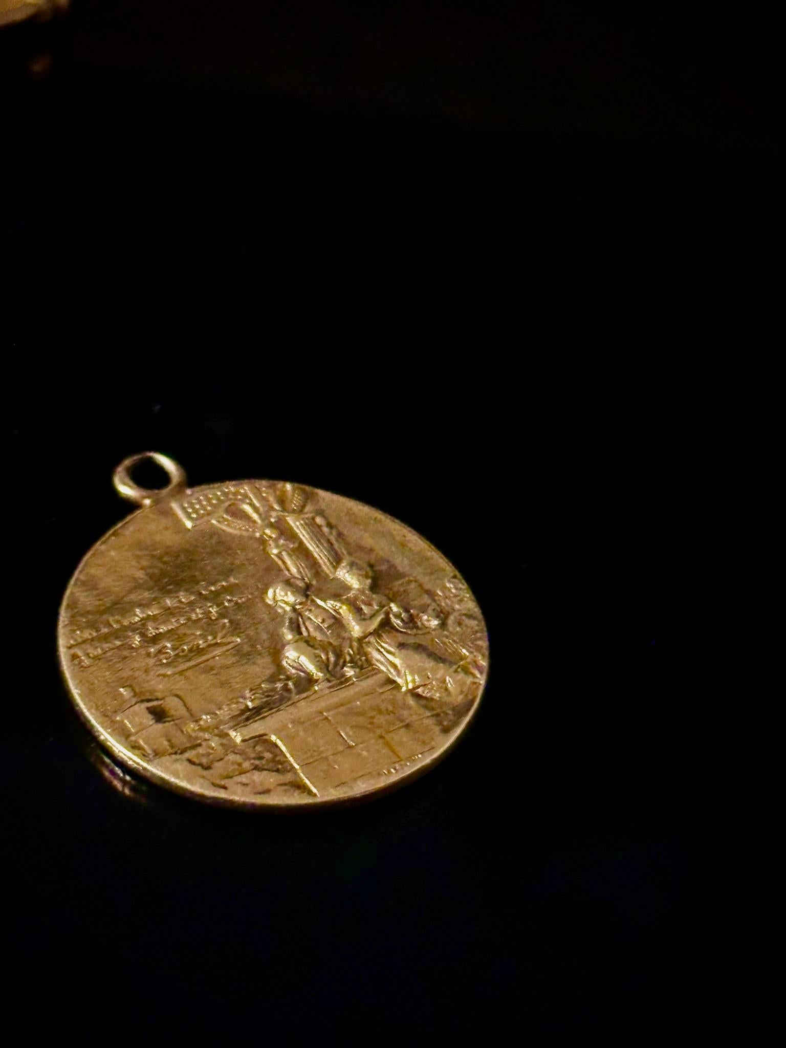 Women's or Men's Art Nouveau Edwardian Love Pendant signed Mazzoni 18 k Yellow Gold France