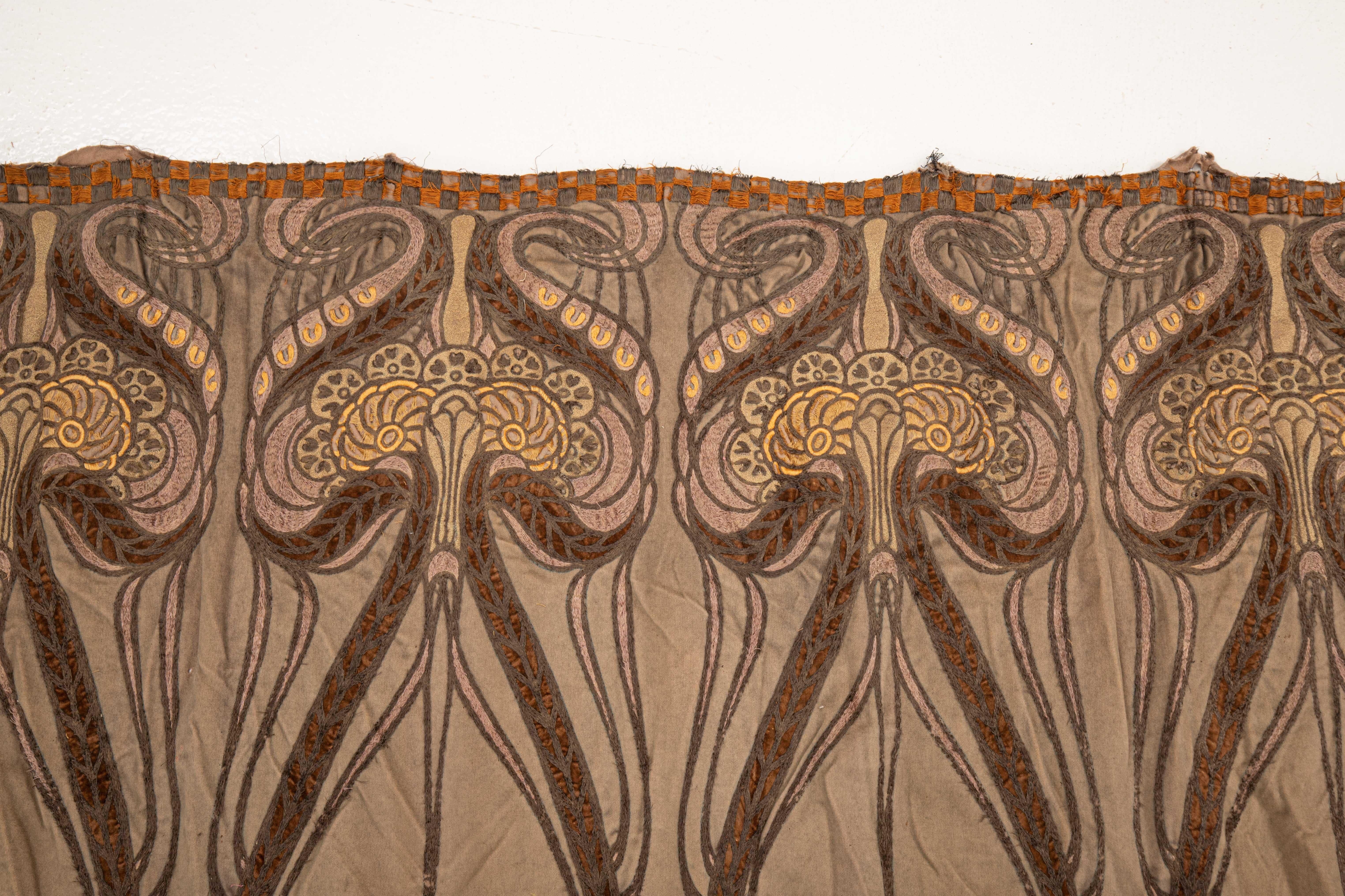 Art Nouveau Embroidery, early 20th C. France For Sale 4